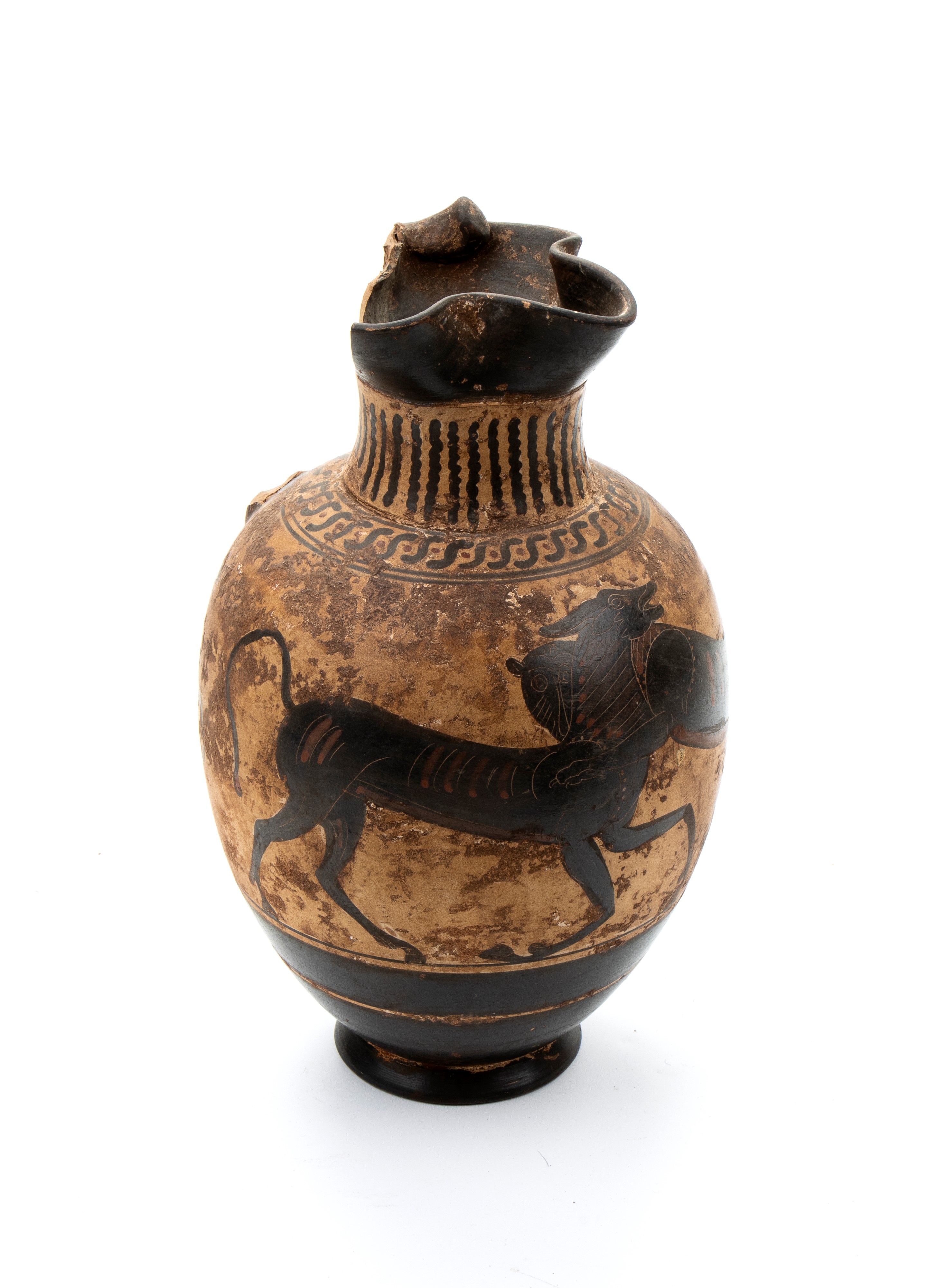 Oinochoe in Ceramica Arcaica a Figure Nere con Scene Venatorie e Becco Carenato