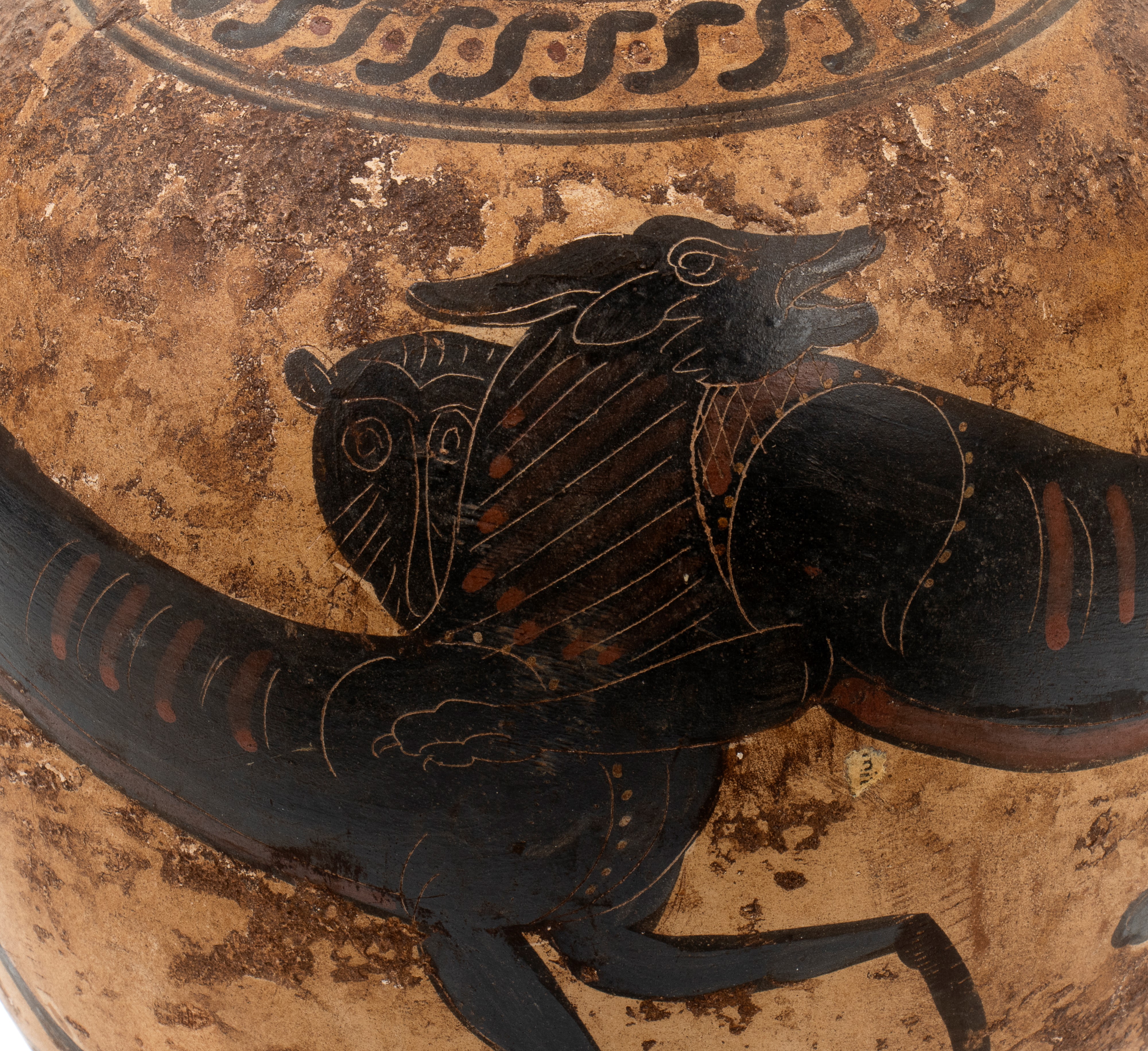 Oinochoe in Ceramica Arcaica a Figure Nere con Scene Venatorie e Becco Carenato