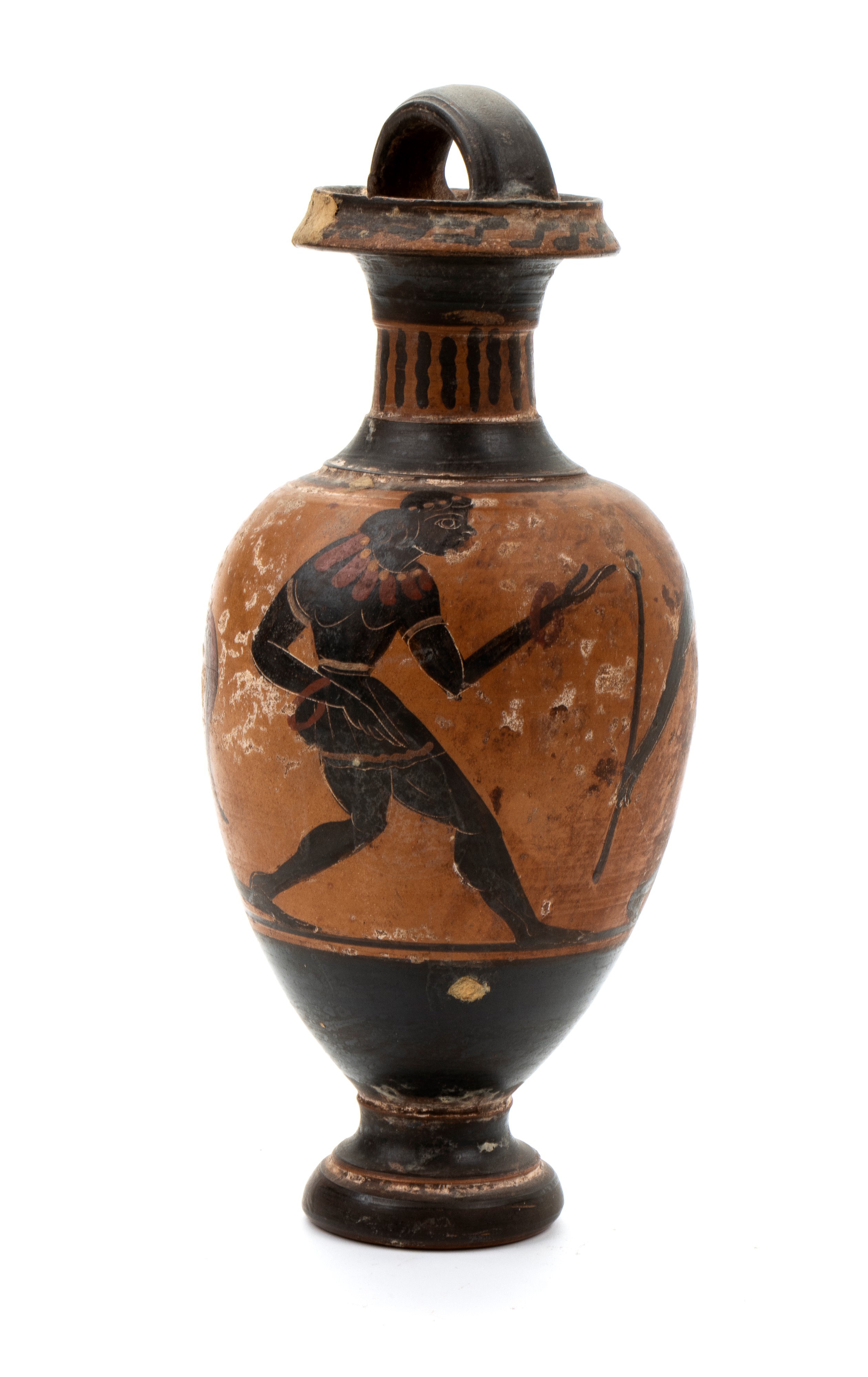 Oinochoe in ceramica arcaica a figure nere raffigurante scena mitologica