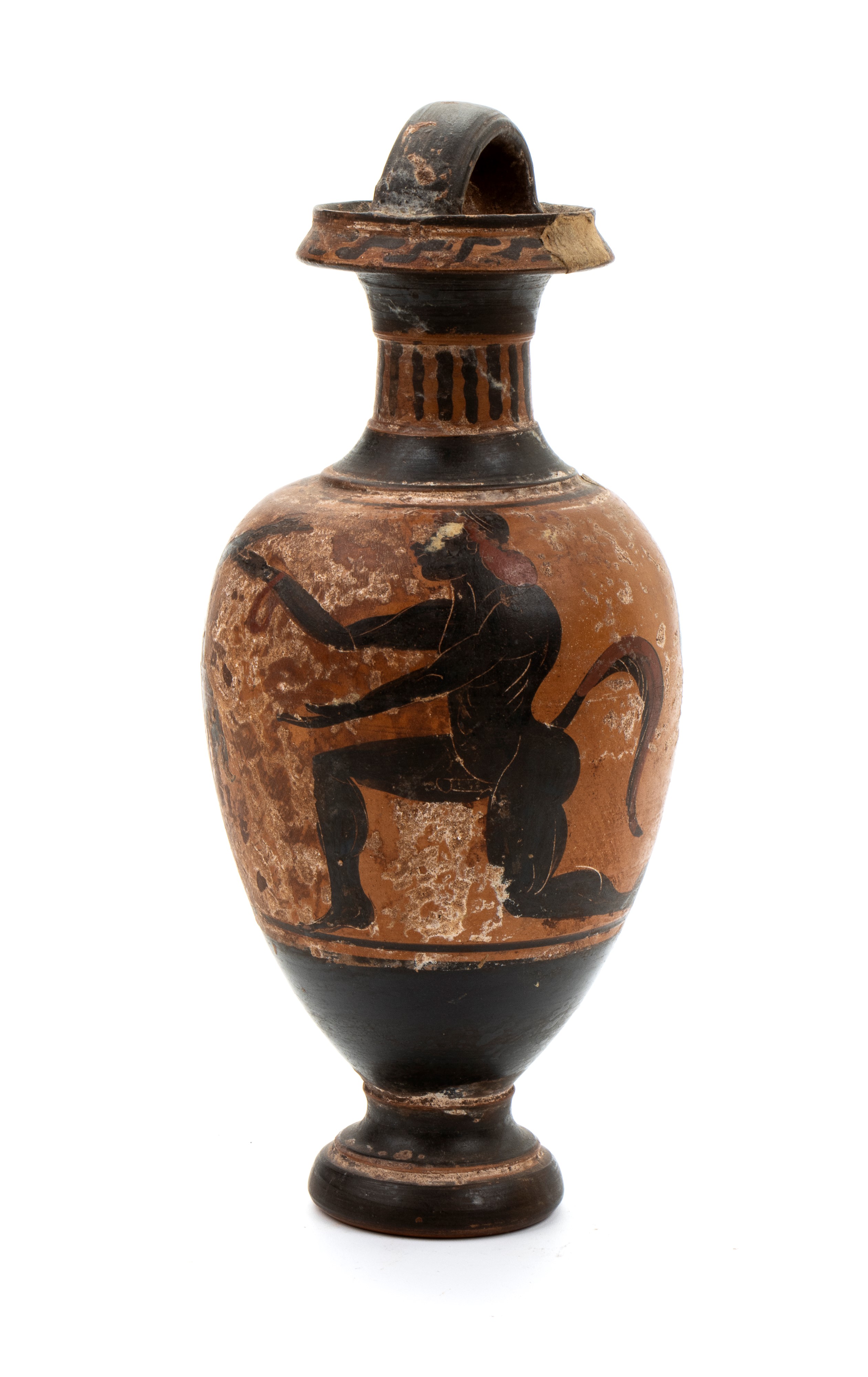 Oinochoe in ceramica arcaica a figure nere raffigurante scena mitologica