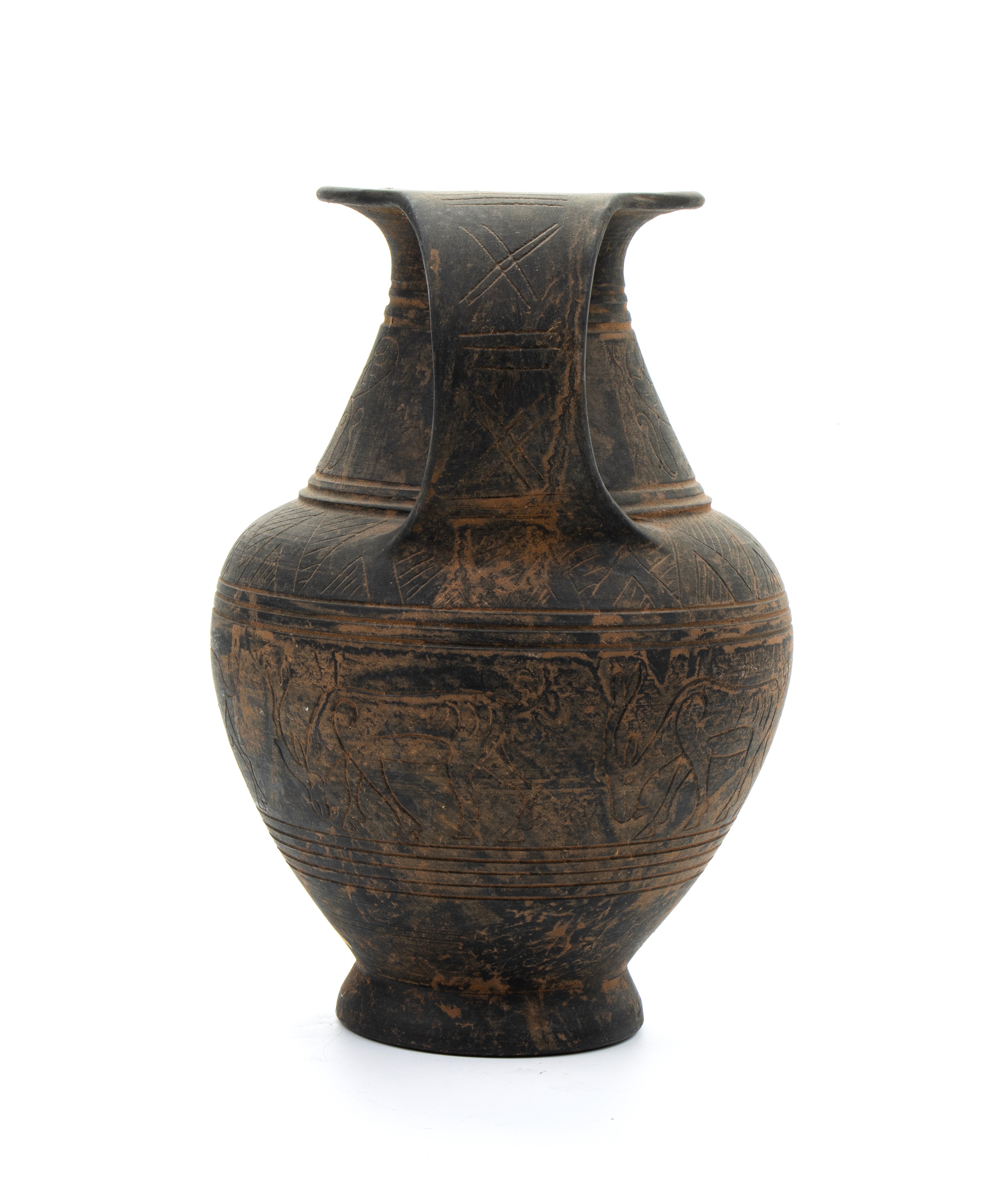 Piccola anfora in ceramica buccheroide biansata e graffita con decori zoomorfi e geometrici alter...