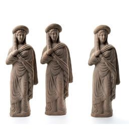 Lotto di 3 sculture di divinità 