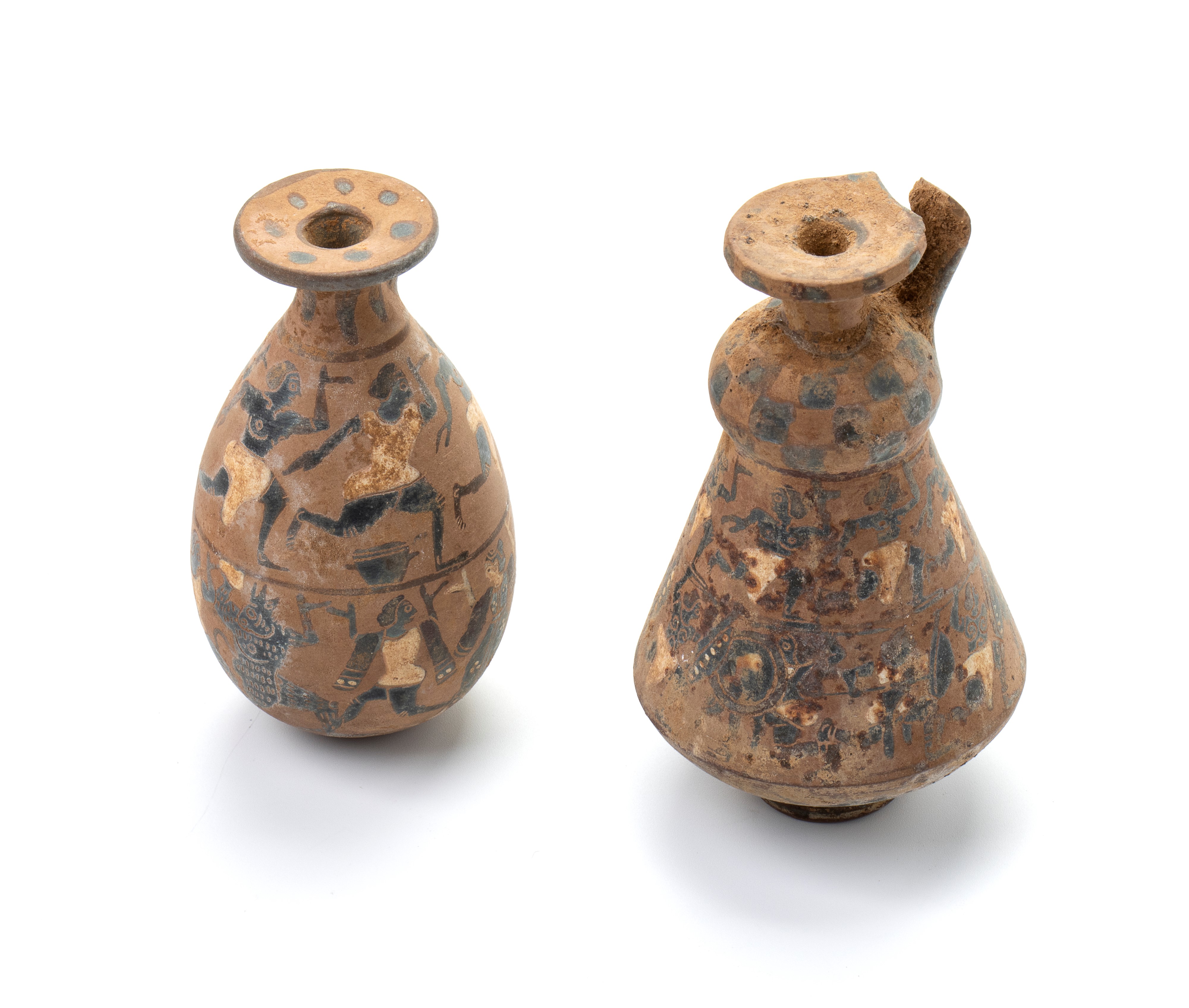 Lotto di due piccoli ariballos