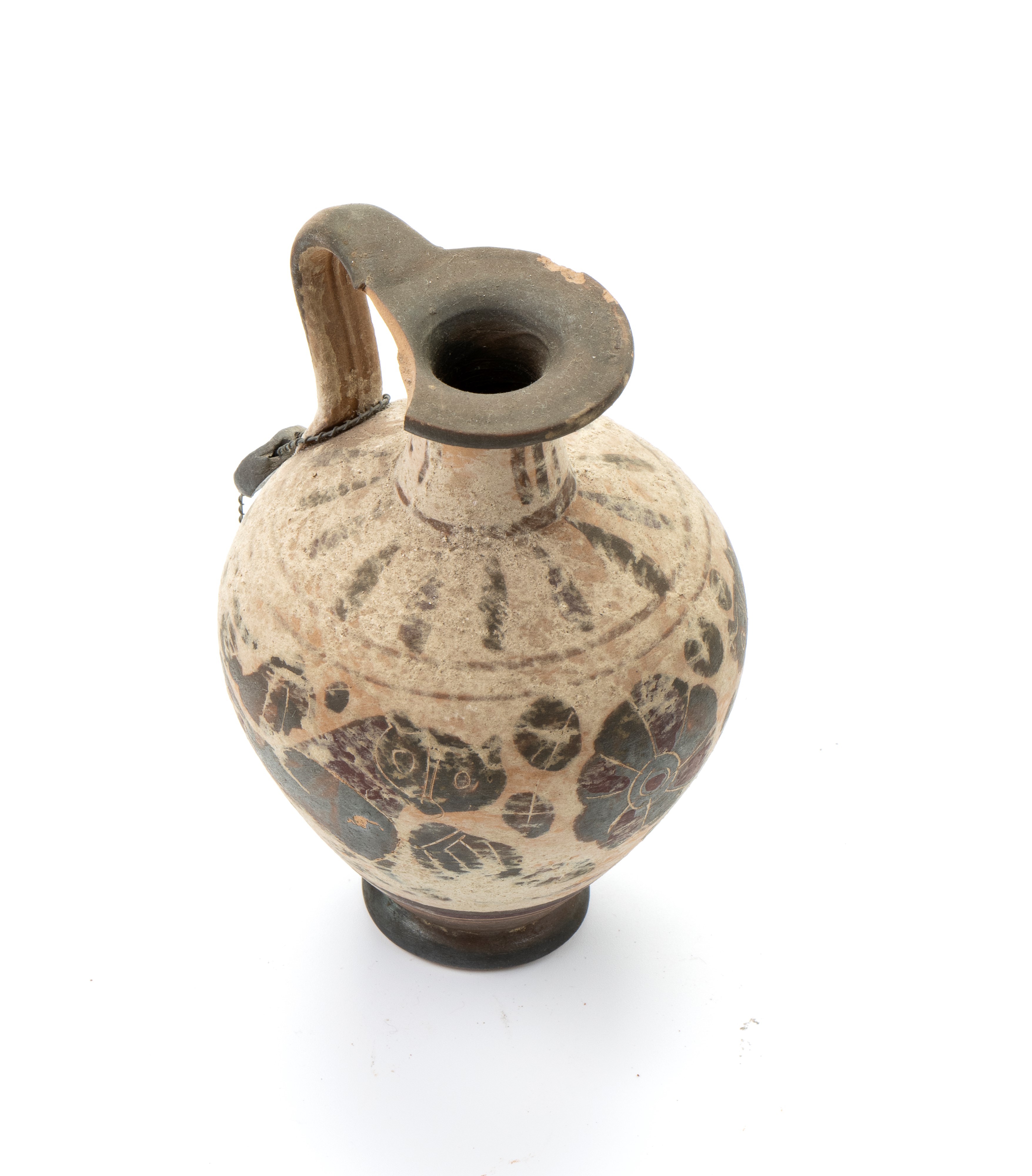 Piccola brocca nei toni del bianco, nero e bruno con ceralacca BE