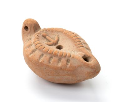 Piccola Lucerna con Ancora in Terracotta a Rilievo