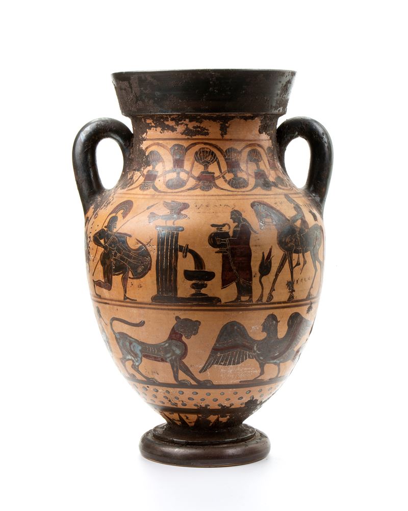 Grande anfora biansata in ceramica arcaica a figure nere con animali, guerrieri e decorazioni su ...