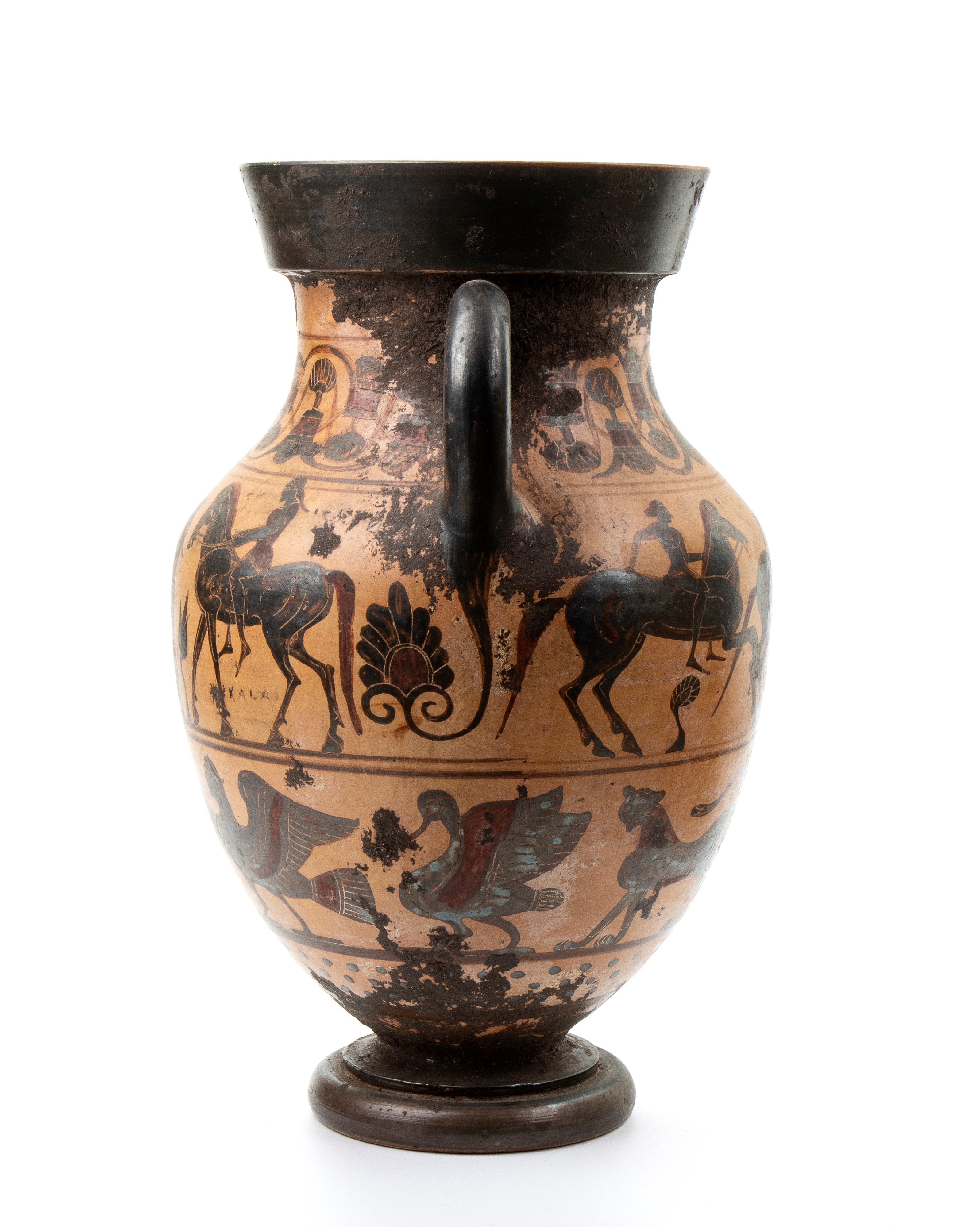 Grande anfora biansata in ceramica arcaica a figure nere con animali, guerrieri e decorazioni su ...