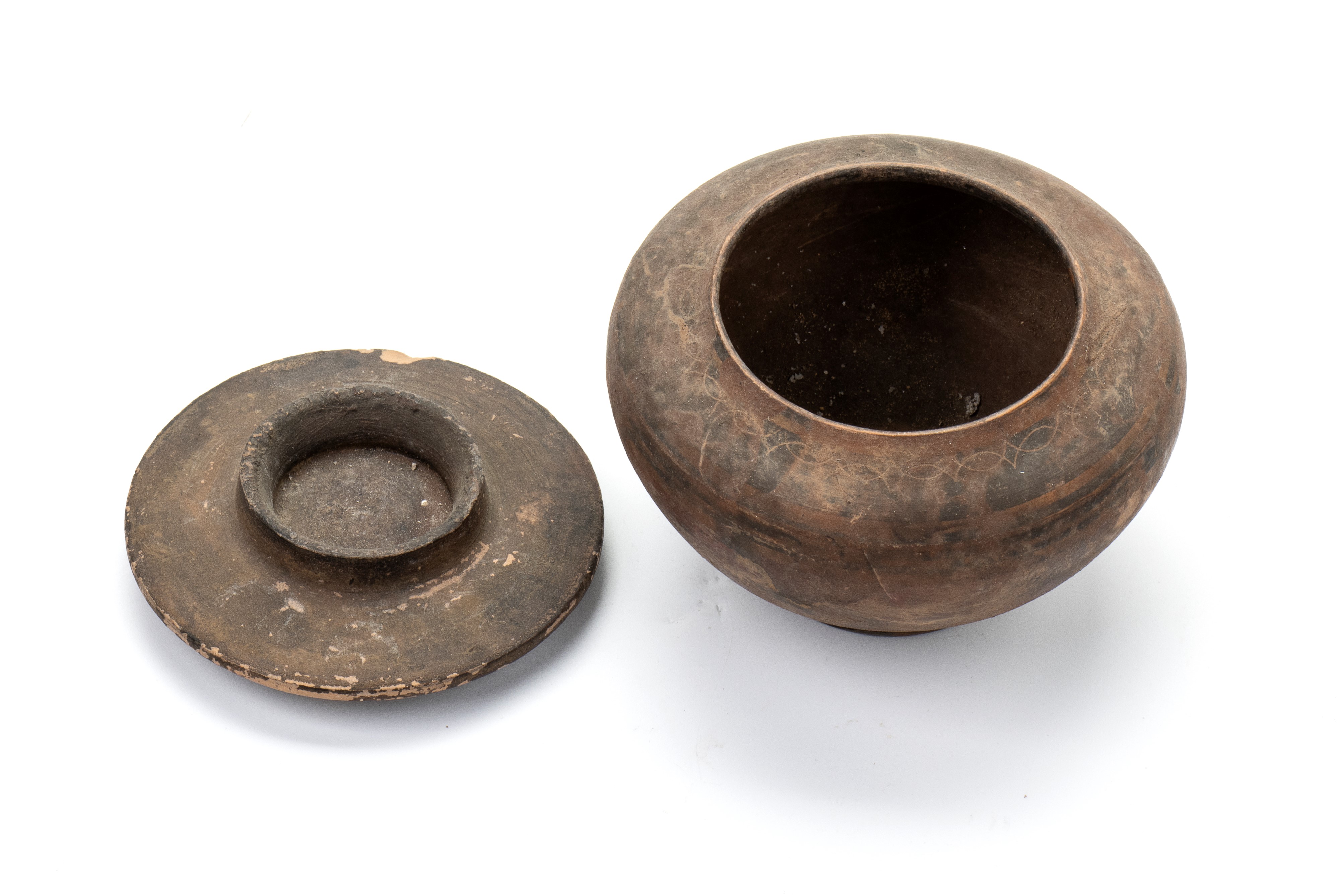 Contenitore con coperchio