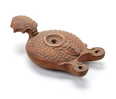 Lucerna in Ceramica con Testa di Satiro a Rilievo e Doppi Ugelli
