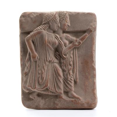 Formella in Terracotta Raffigurante una Coppia di Sposi Etruschi