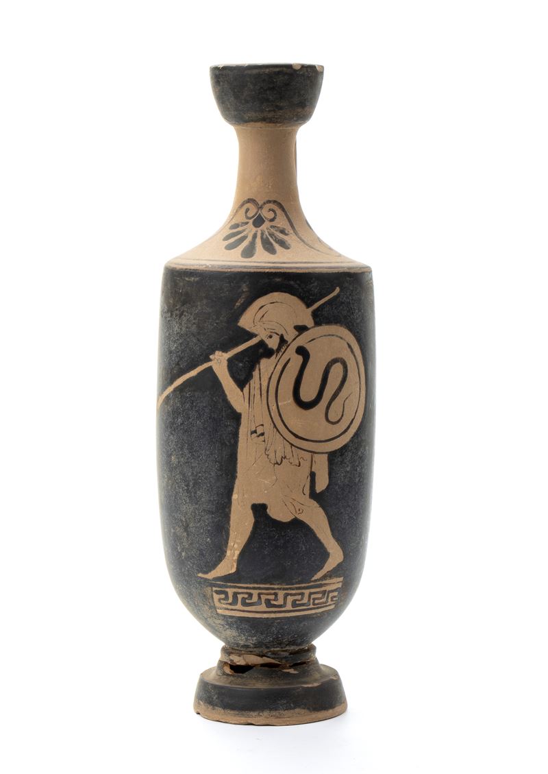 Anfora monoansata in ceramica arcaica nera con decori a foglie d'acanto