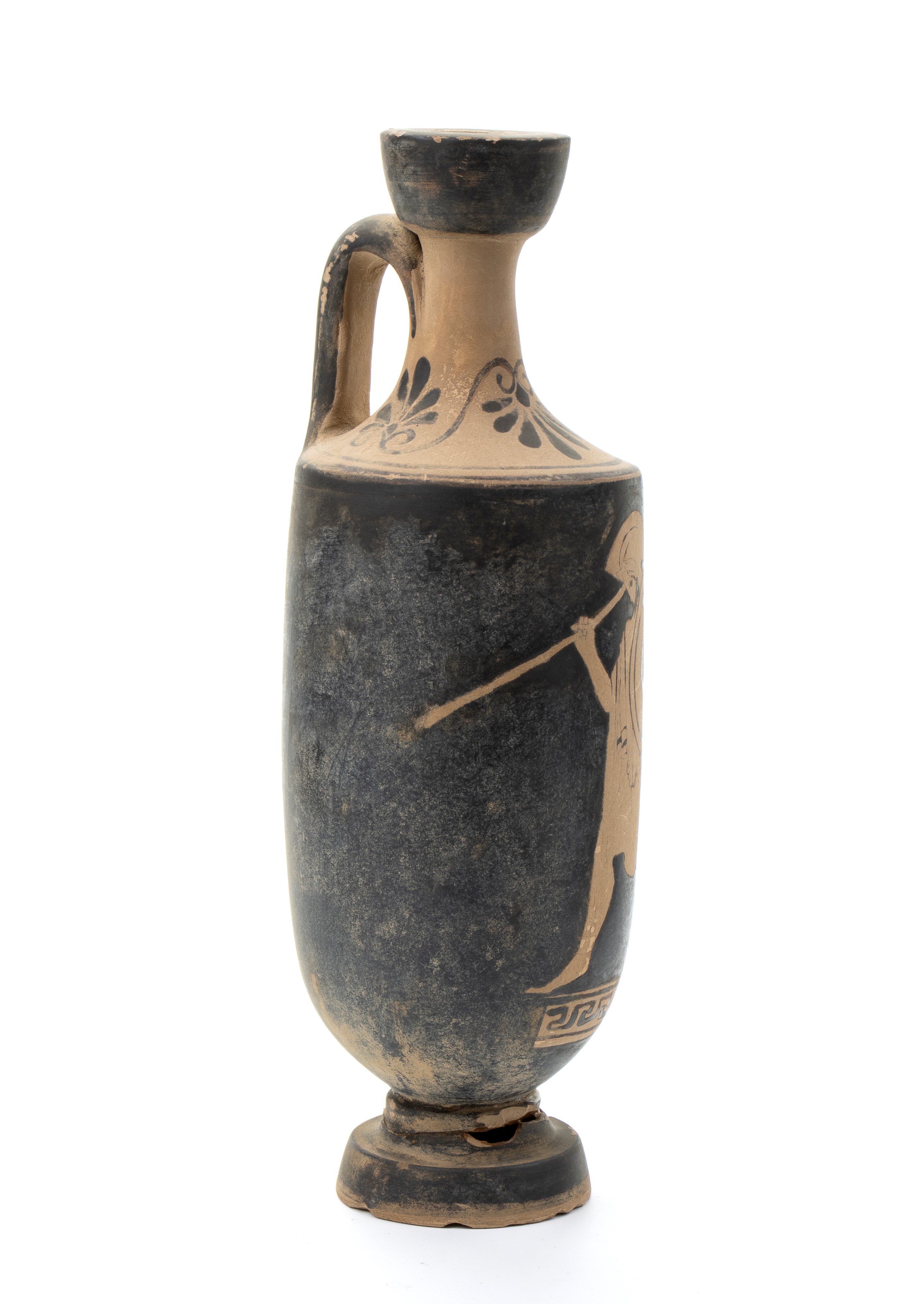 Anfora monoansata in ceramica arcaica nera con decori a foglie d'acanto