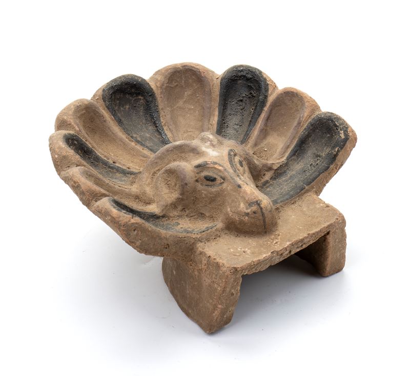 Antefissa in Terracotta di Stile Etrusco con Testa di Ariete Centrale
