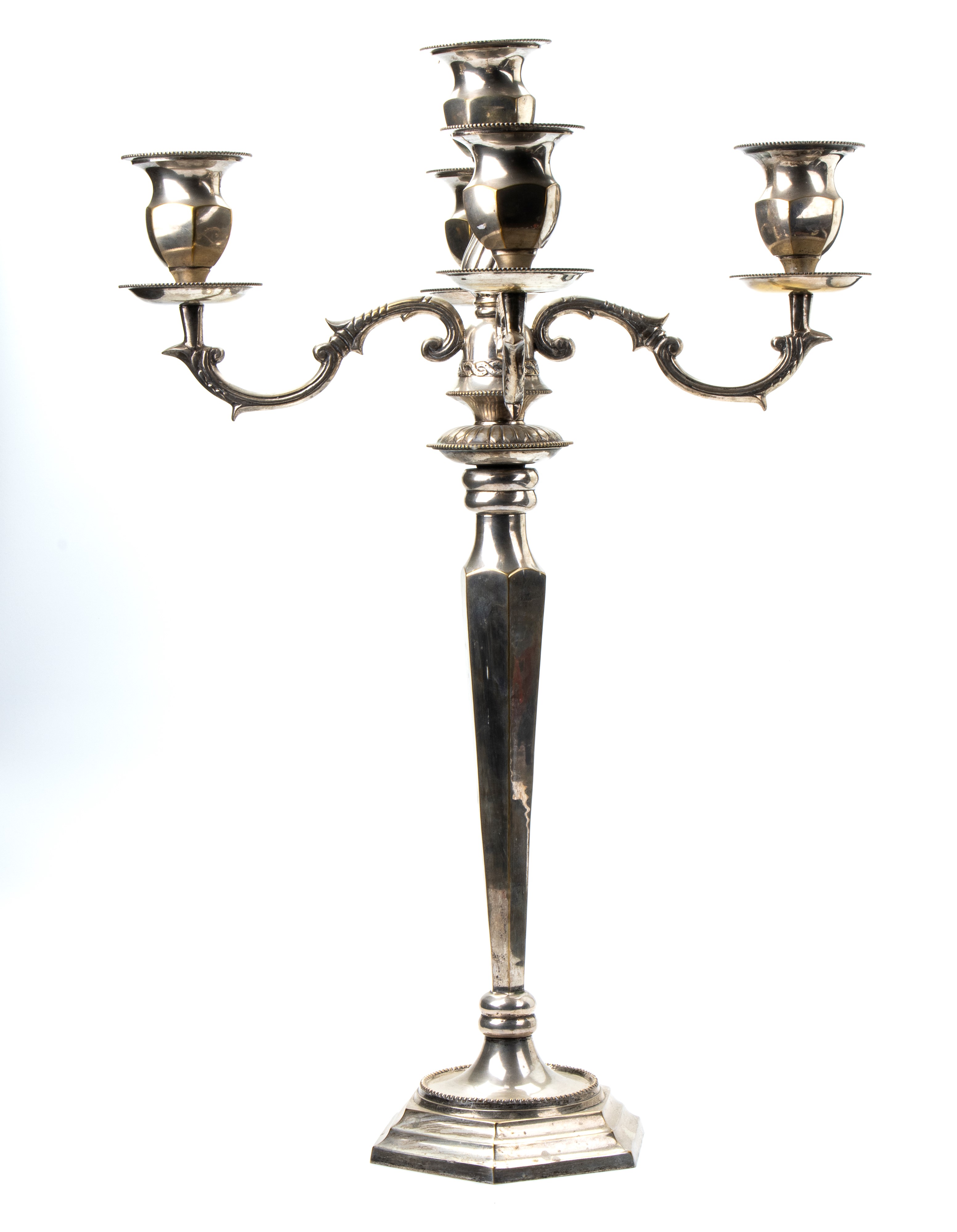 Coppia di Eleganti Candelabri a 5 Fuochi in Metallo Argentato
