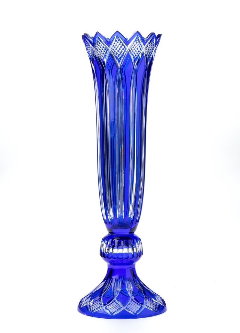 Vaso in Cristallo Molato nei Toni del Blu. Scanalature al Fusto