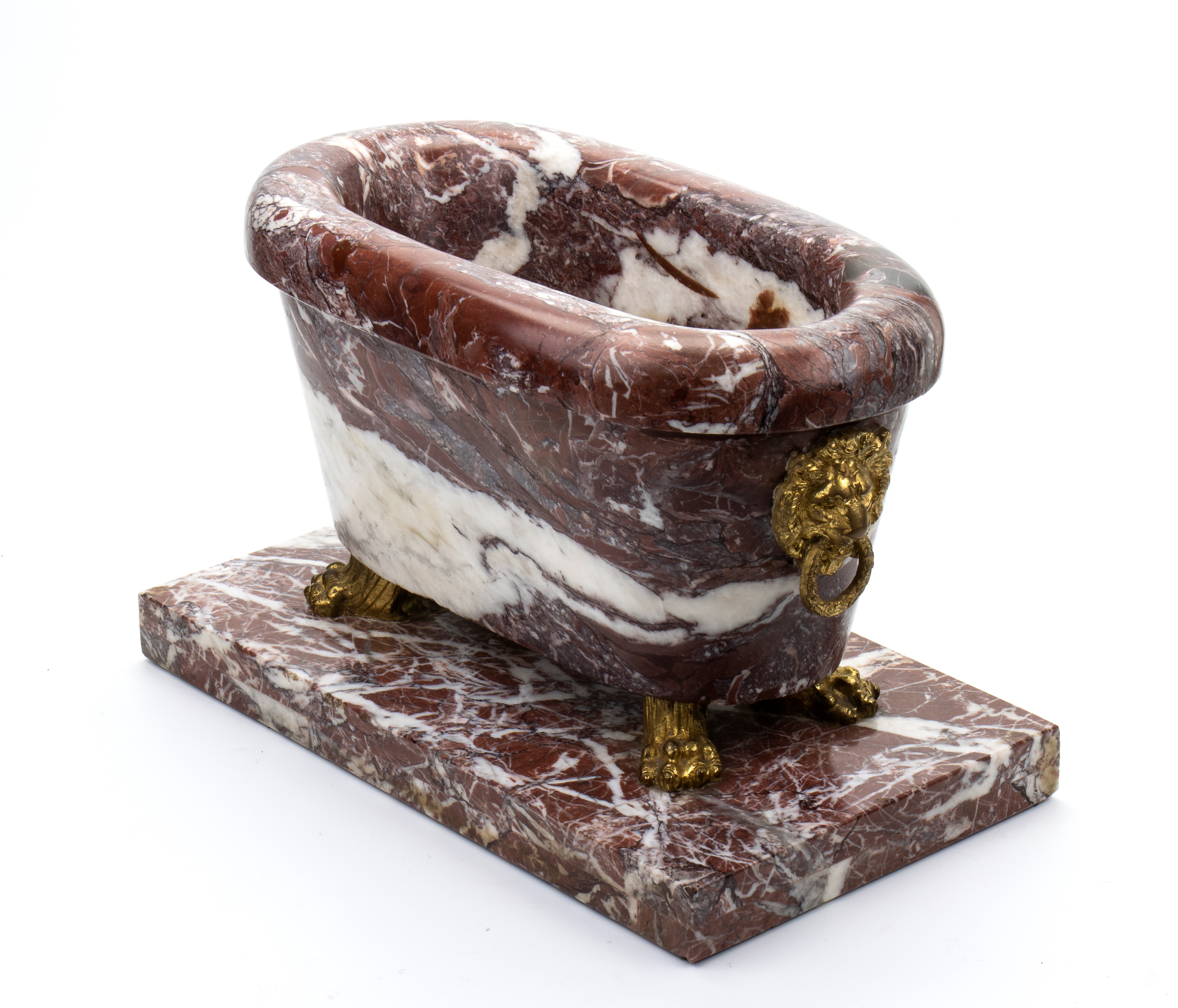 Modello di Vasca in breccia violacea stile Impero con piedini e maniglie dorate piedi ferini