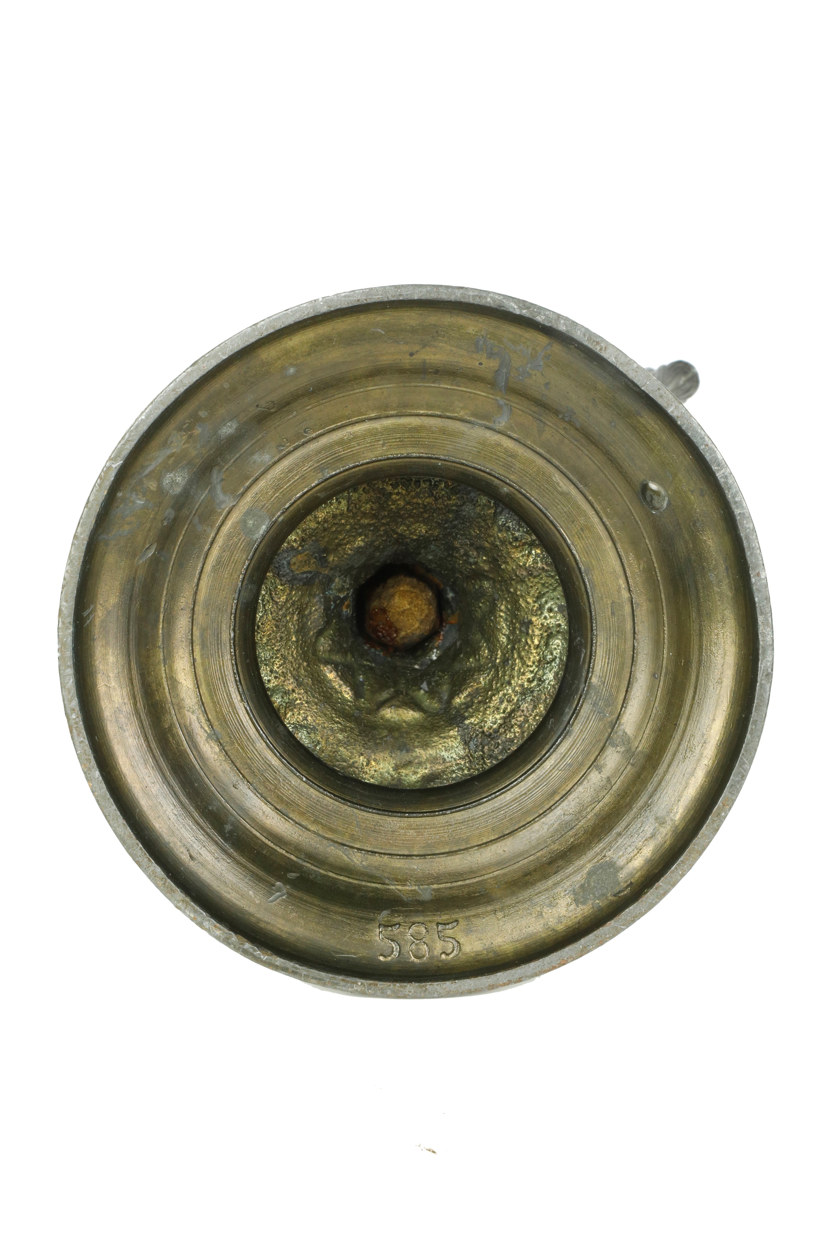 Coppa con due manici in metallo