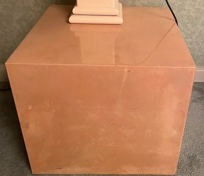 Comodino in Pelle Simil Marmo Turri