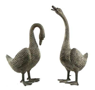 Coppia di Sculture Rappresentanti Oche Decorazioni da Giardino in Bronzo di Alta Qualità Finement...