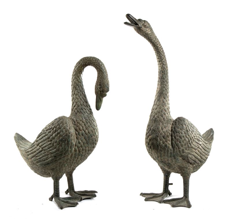Coppia di Sculture Rappresentanti Oche Decorazioni da Giardino in Bronzo di Alta Qualità Finement...