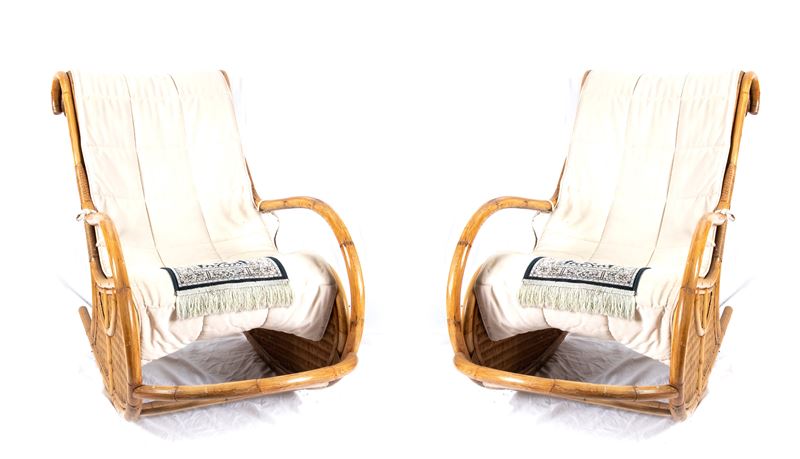 Design Max Papiri, Coppia di sedie a dondolo con struttura mossa in vimini