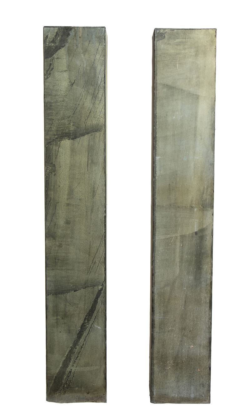 Coppia di basi in legno dipinte a finto marmo verde