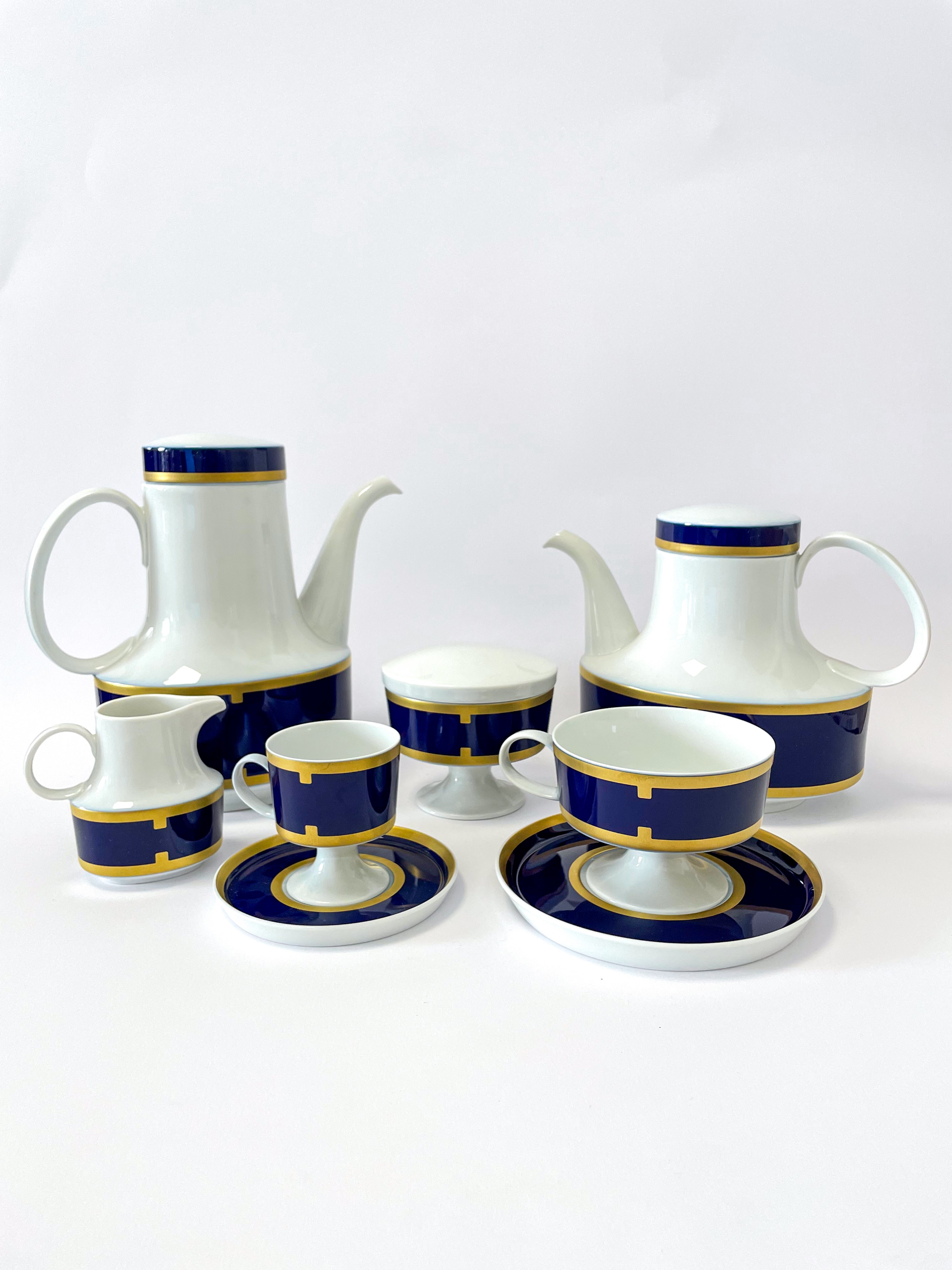 Servizio da the e caffè in porcellana Rosenthal bianca, blu e oro