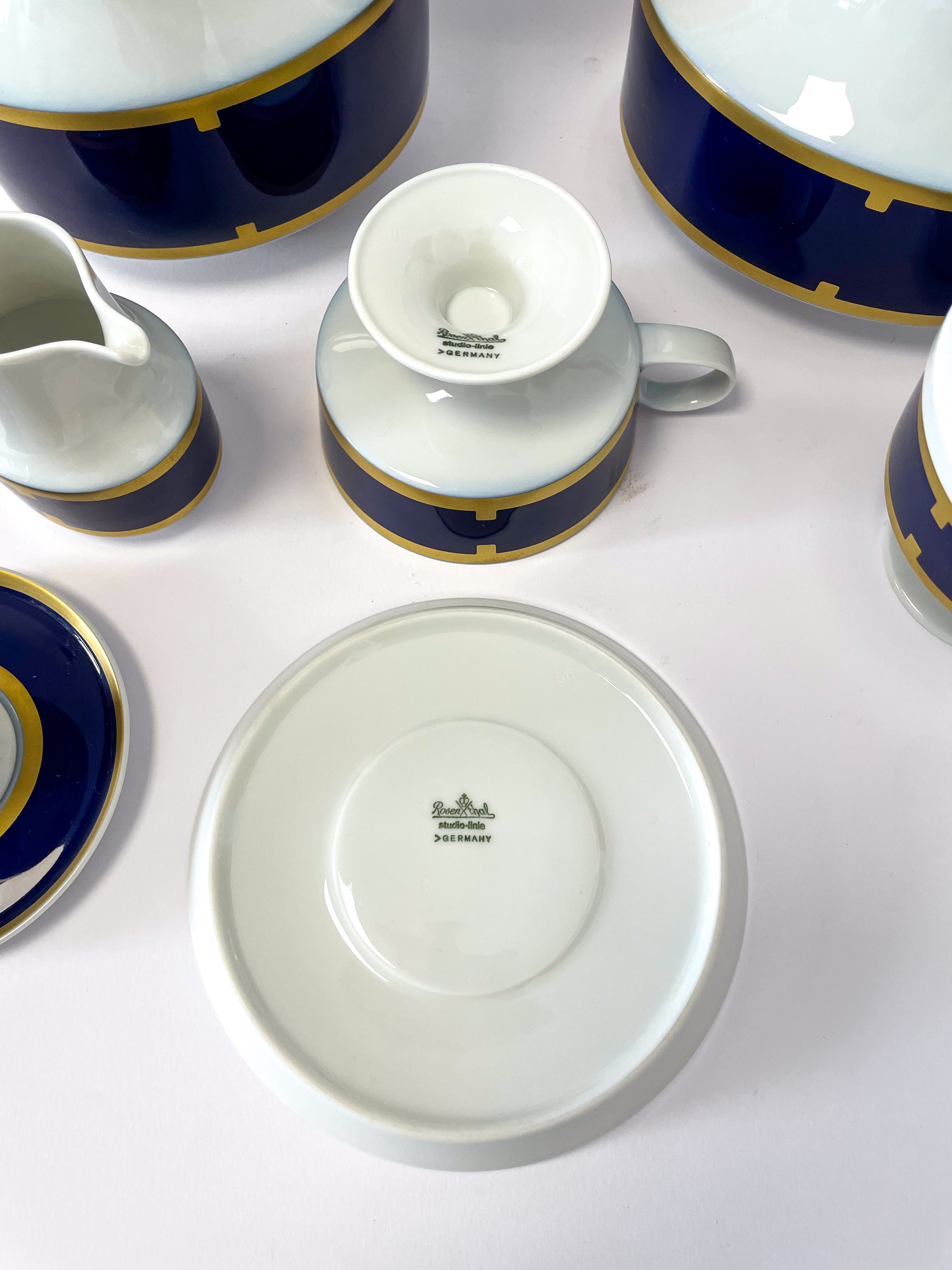 Servizio da the e caffè in porcellana Rosenthal bianca, blu e oro