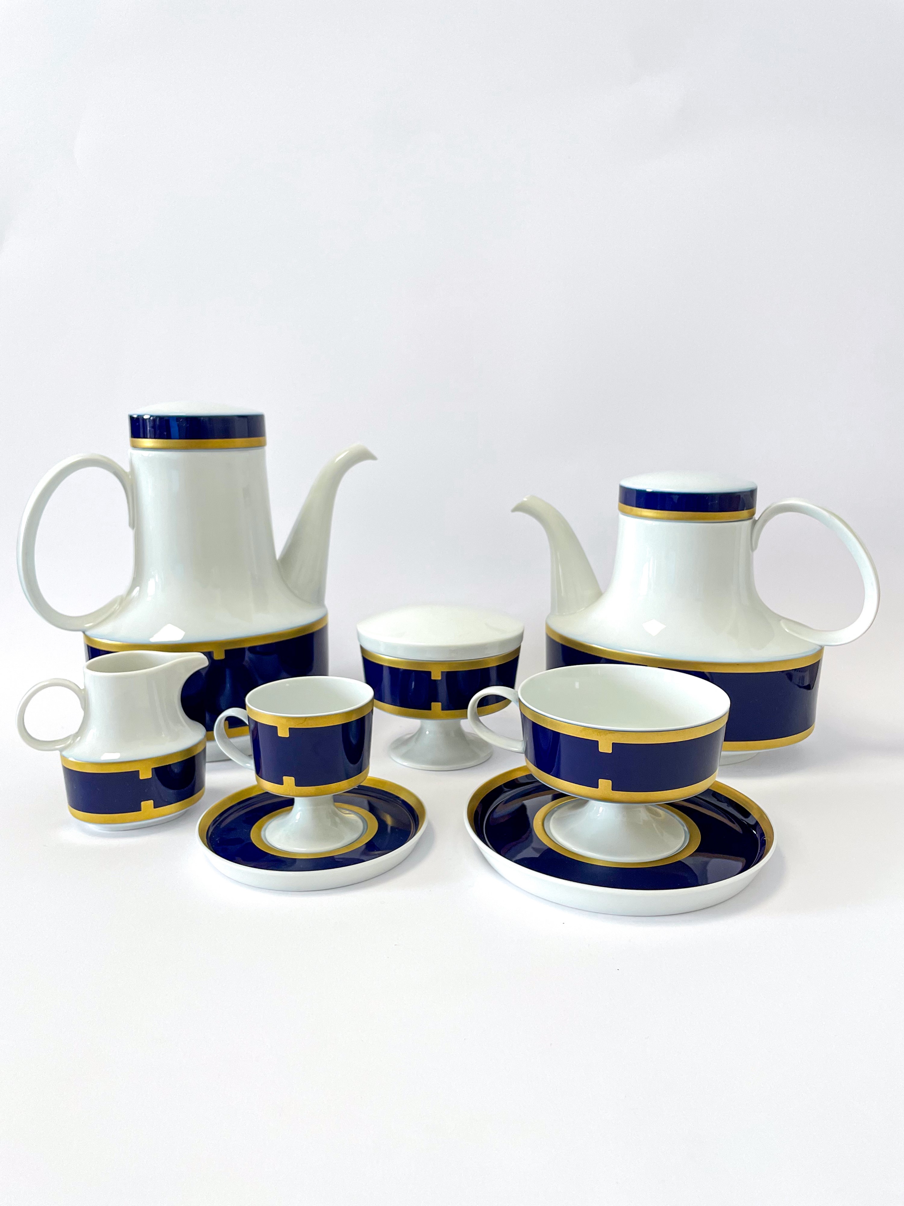Servizio da the e caffè in porcellana Rosenthal bianca, blu e oro