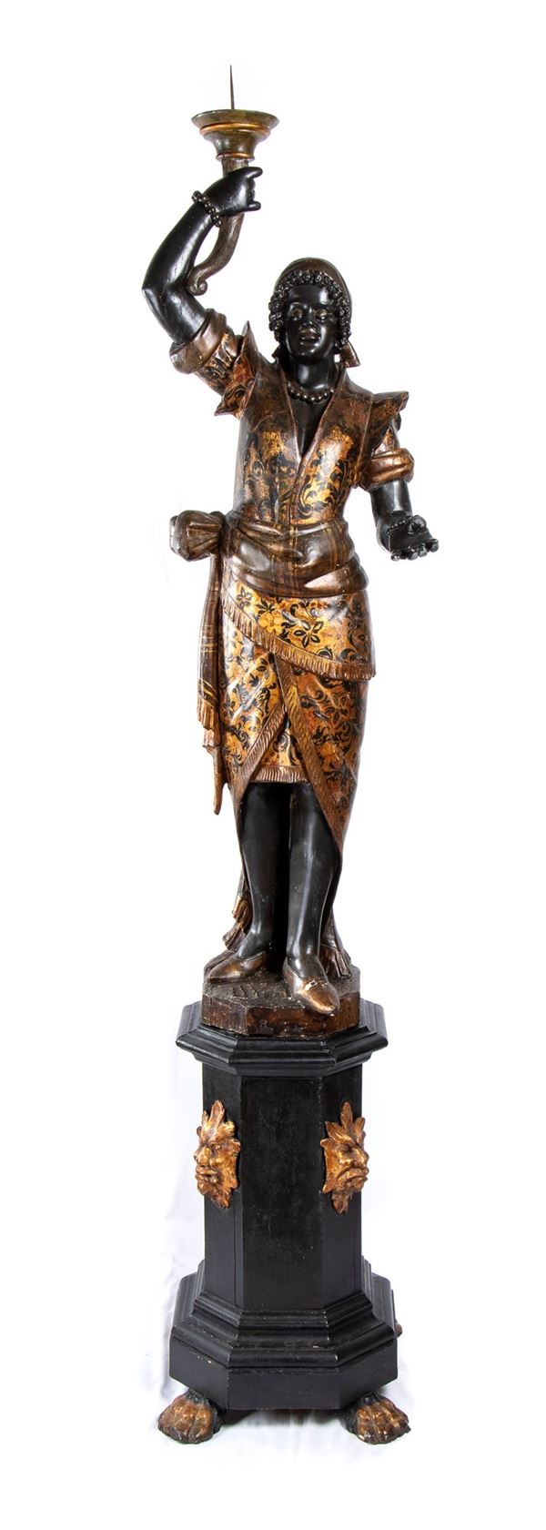 Grande scultura in stile veneziano raffigurante moro in legno policromo e dorato della fine del XIX secolo
