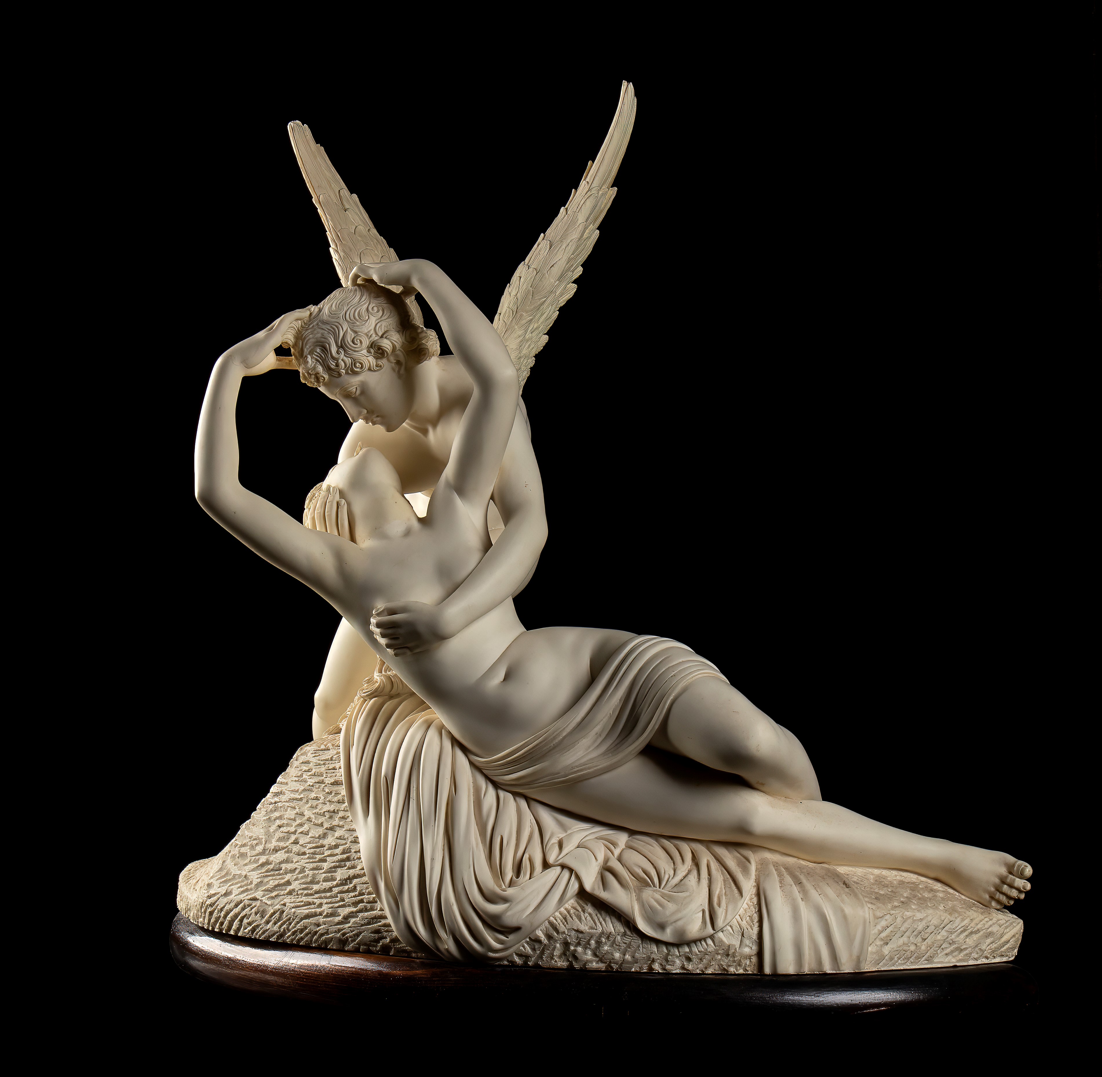Scultura replica di "Amore e Psiche" di Antonio Canova in resina