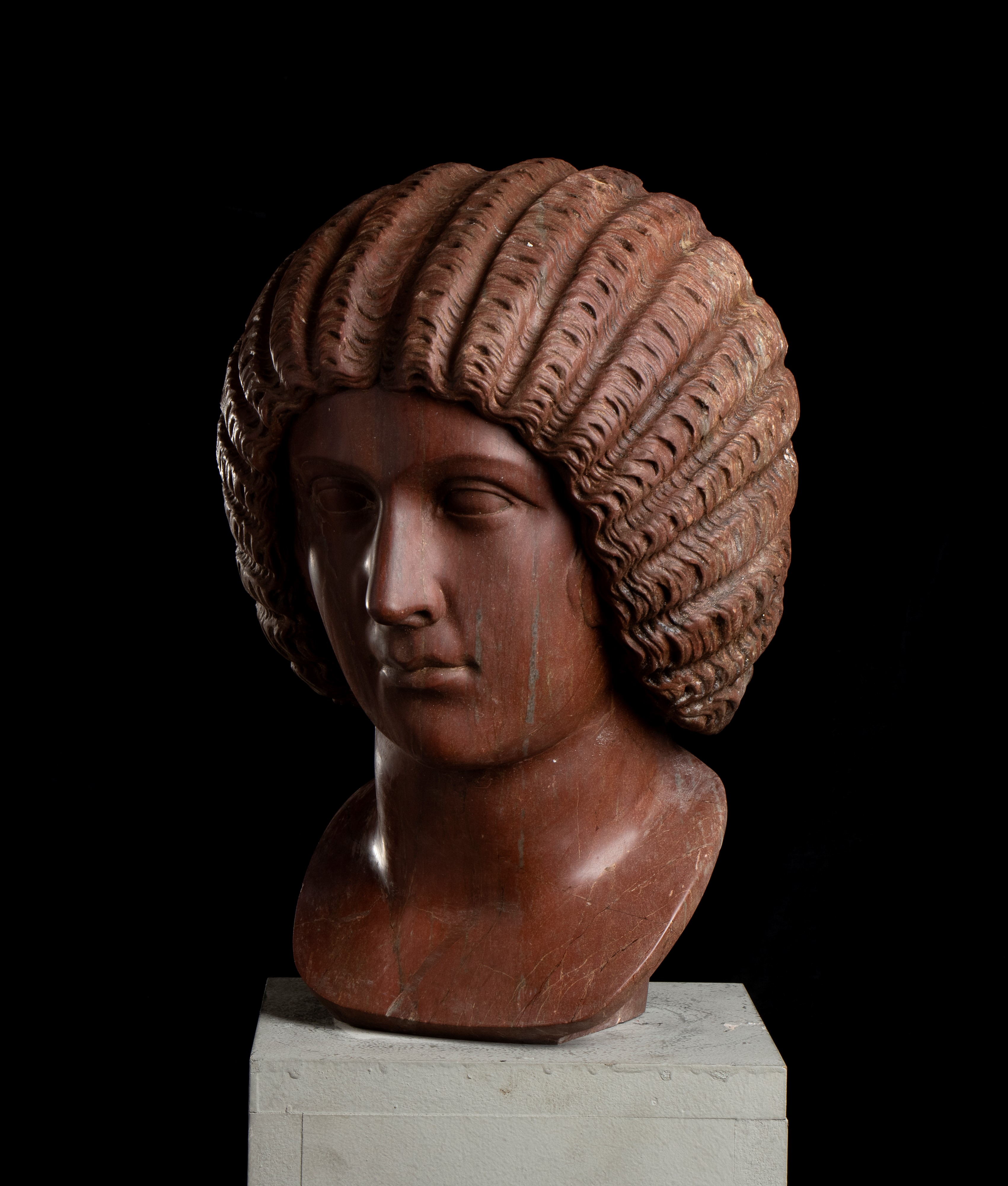 Giulia Domna in rosso antico. Scultore romano del XX secolo