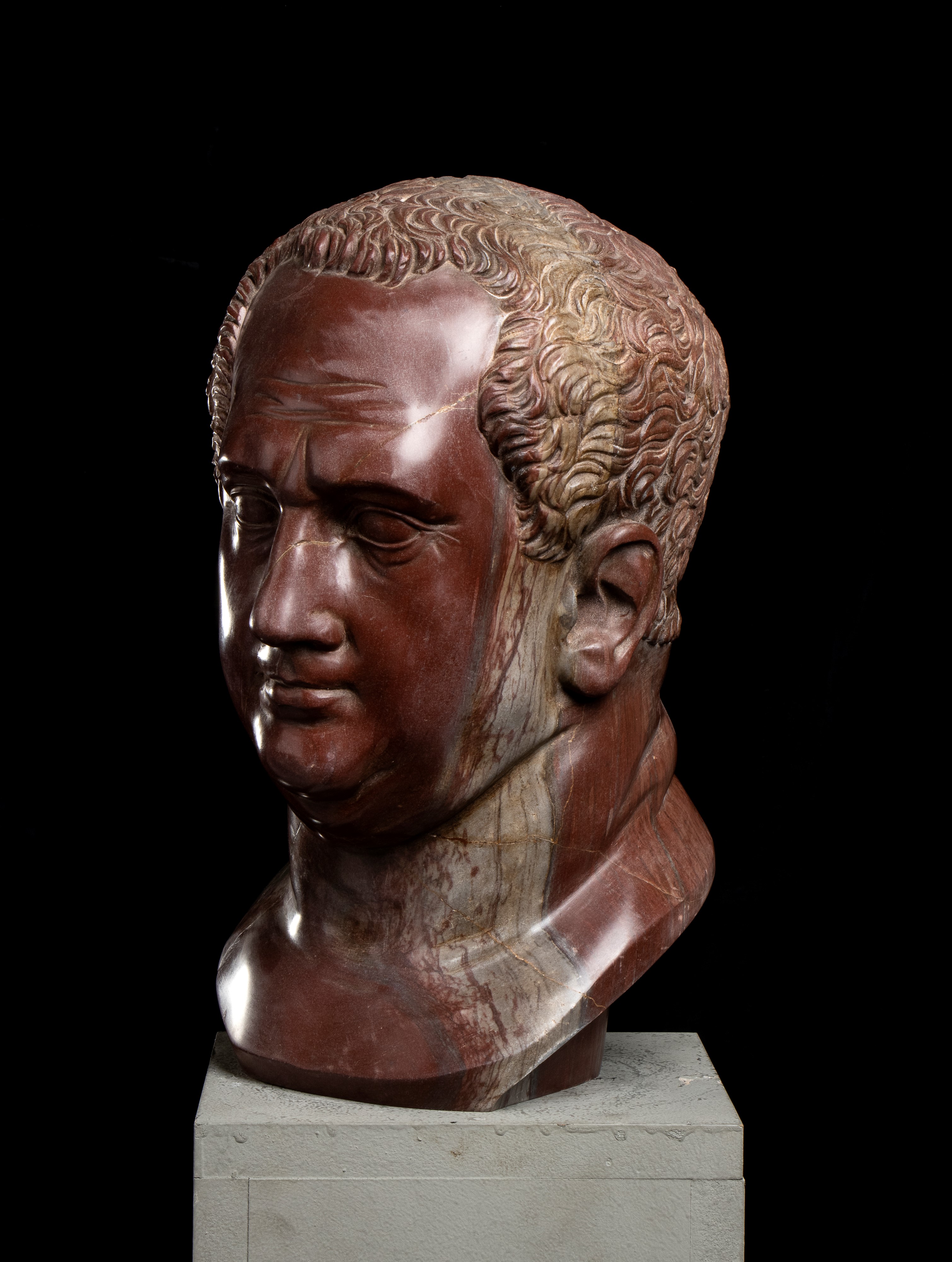 Testa Dell’imperatore Vitellio in Marmo Rosso Antico. Scultore Romano del XX Secolo