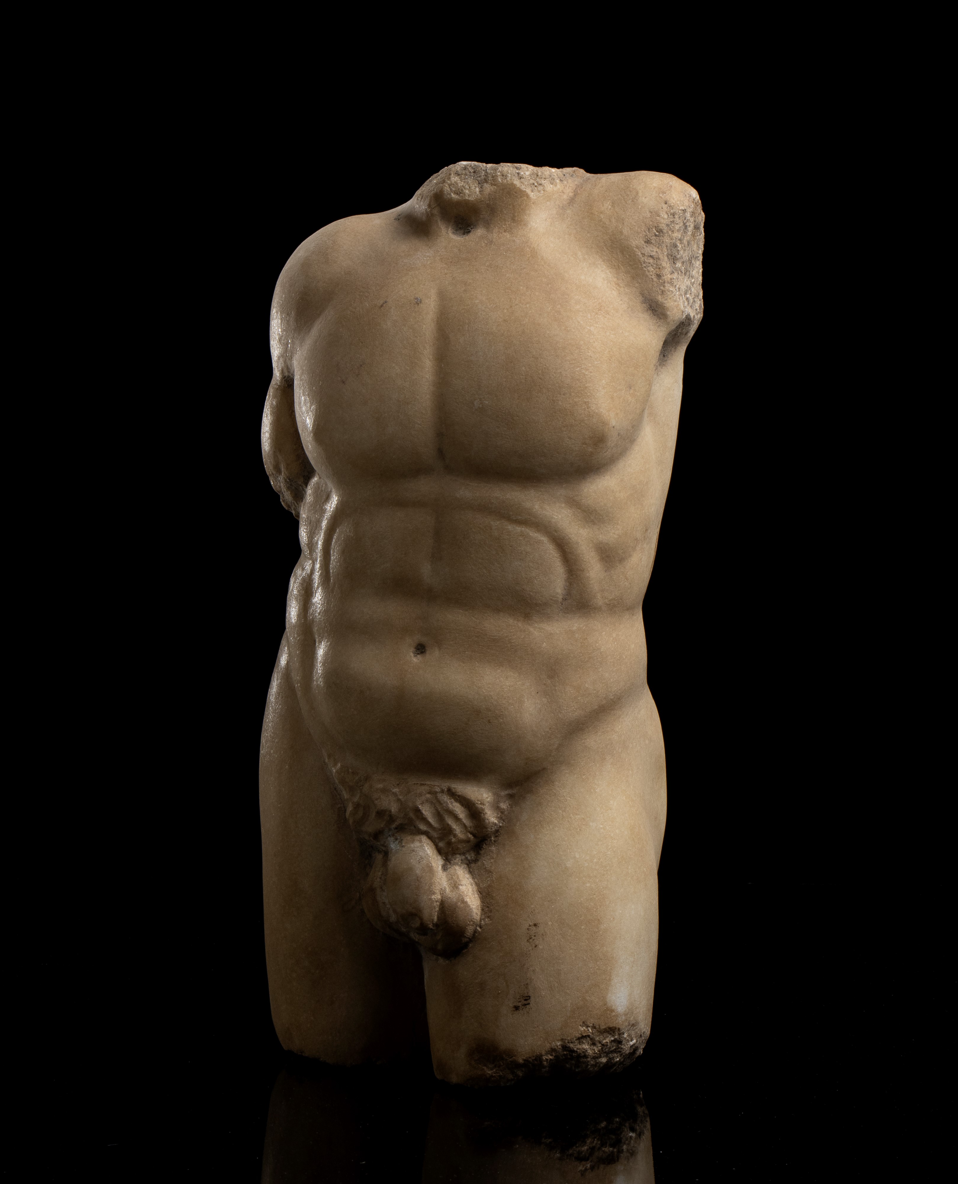 Torso in marmo statuario. Italia centrale, XIX secolo