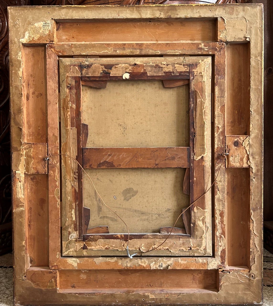 L'acqua limpida si attinge alla fonte