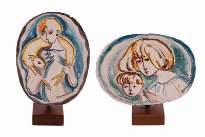 Due Piastre in Ceramica: A) Donna con Bambino B) Pastore