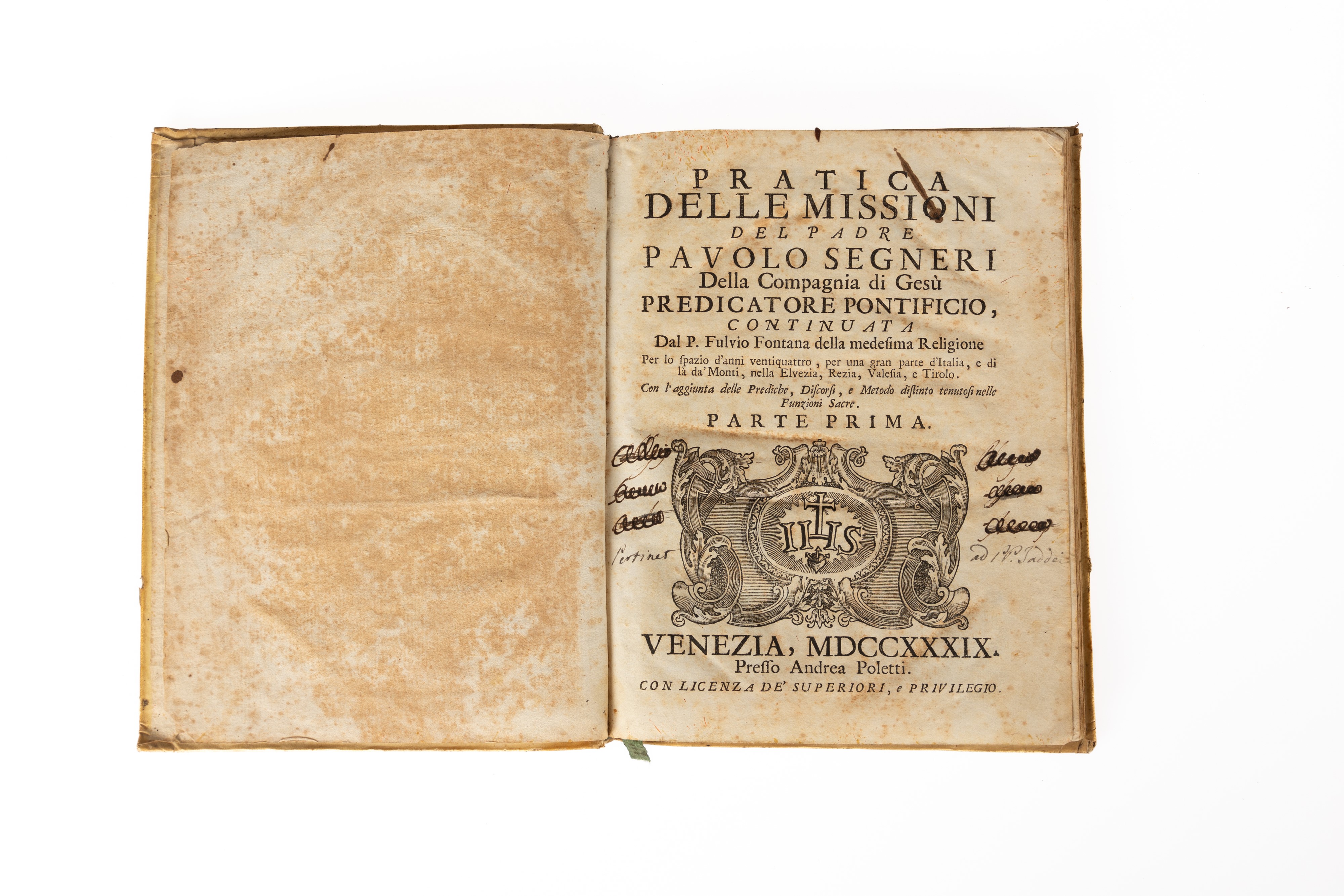 Lotto di Tre Volumi in Pergamena