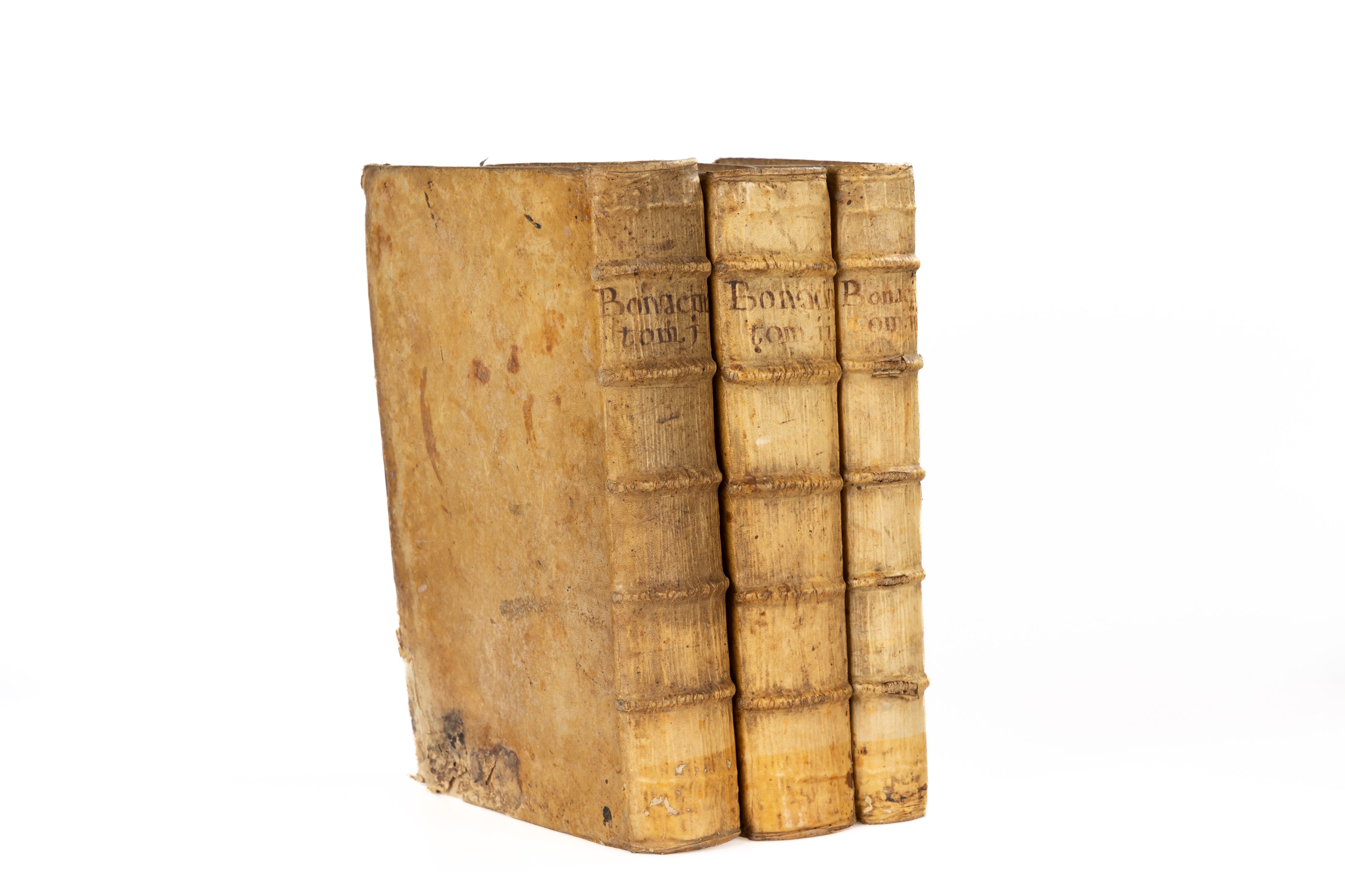 Opera omnia in tres tomos distributa