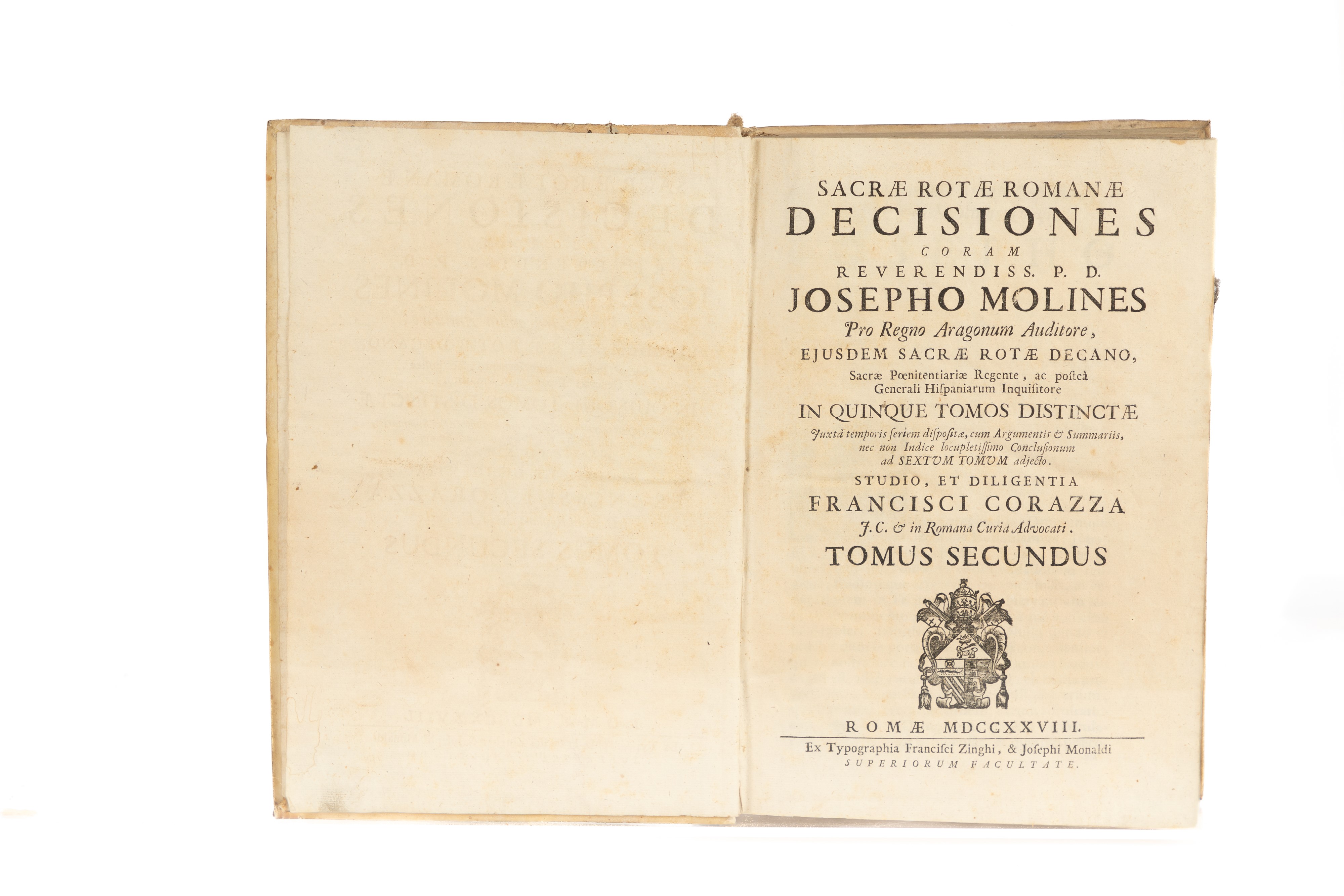 Lotto di Tre Volumi In-folio Rilegati in Pergamena Coeva