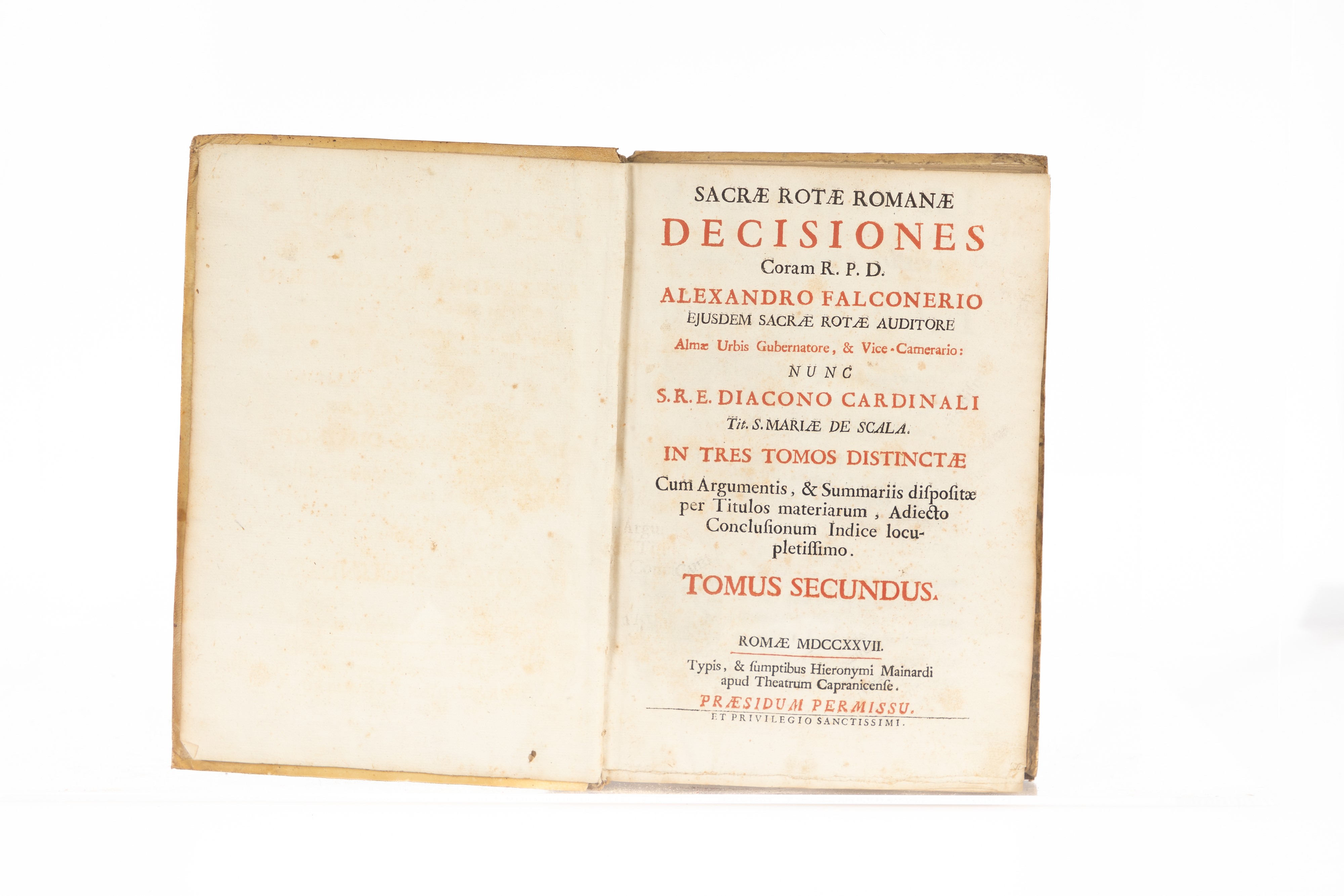 Lotto di Tre Volumi In-folio Rilegati in Pergamena Coeva