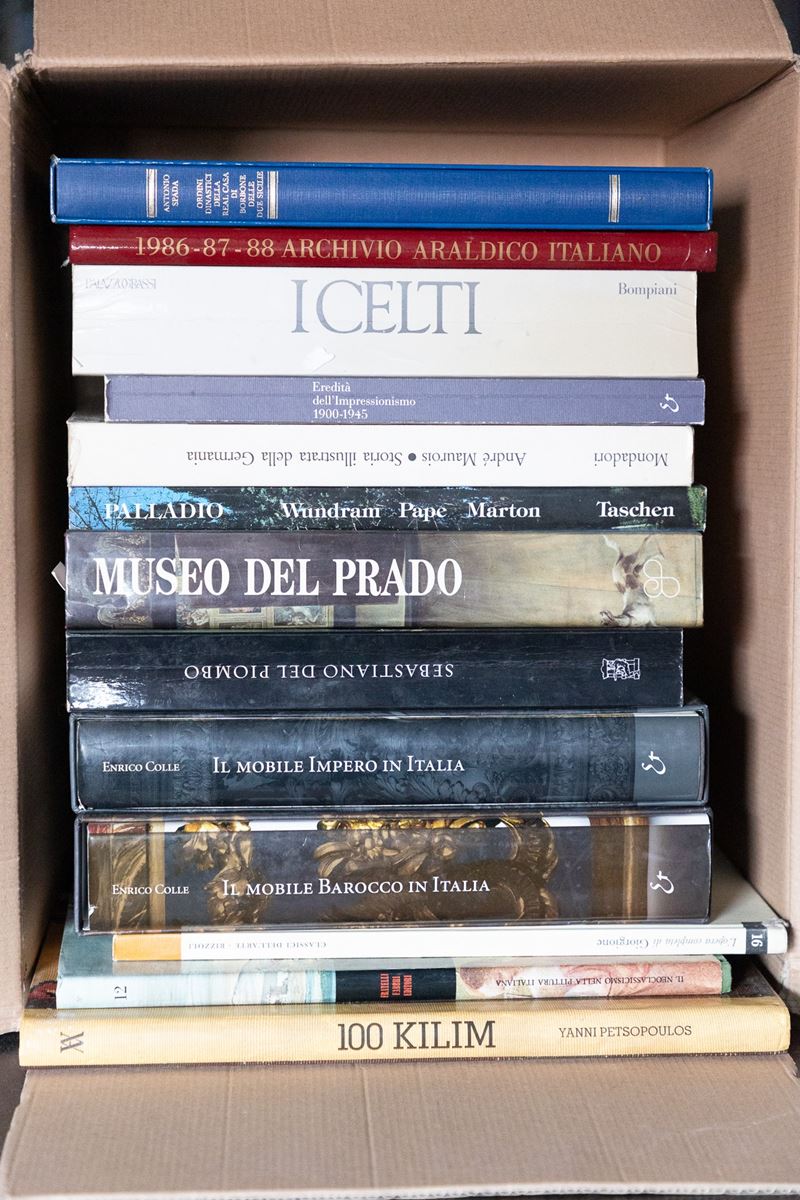 Box Letteraria Contenente Lotto di 13 Volumi D'arte