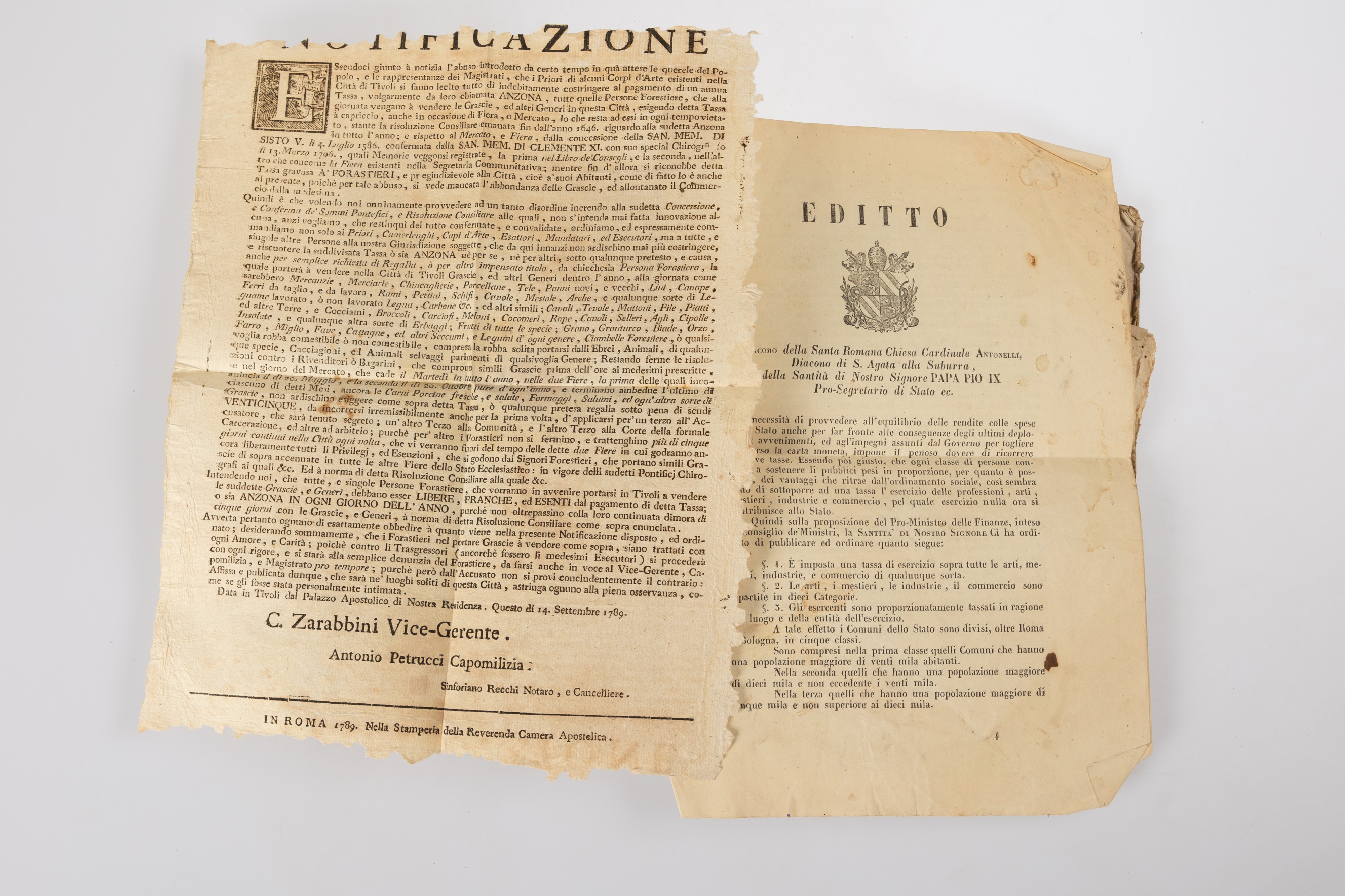 Raccolta di 34 editti dello Stato Pontiﬁcio