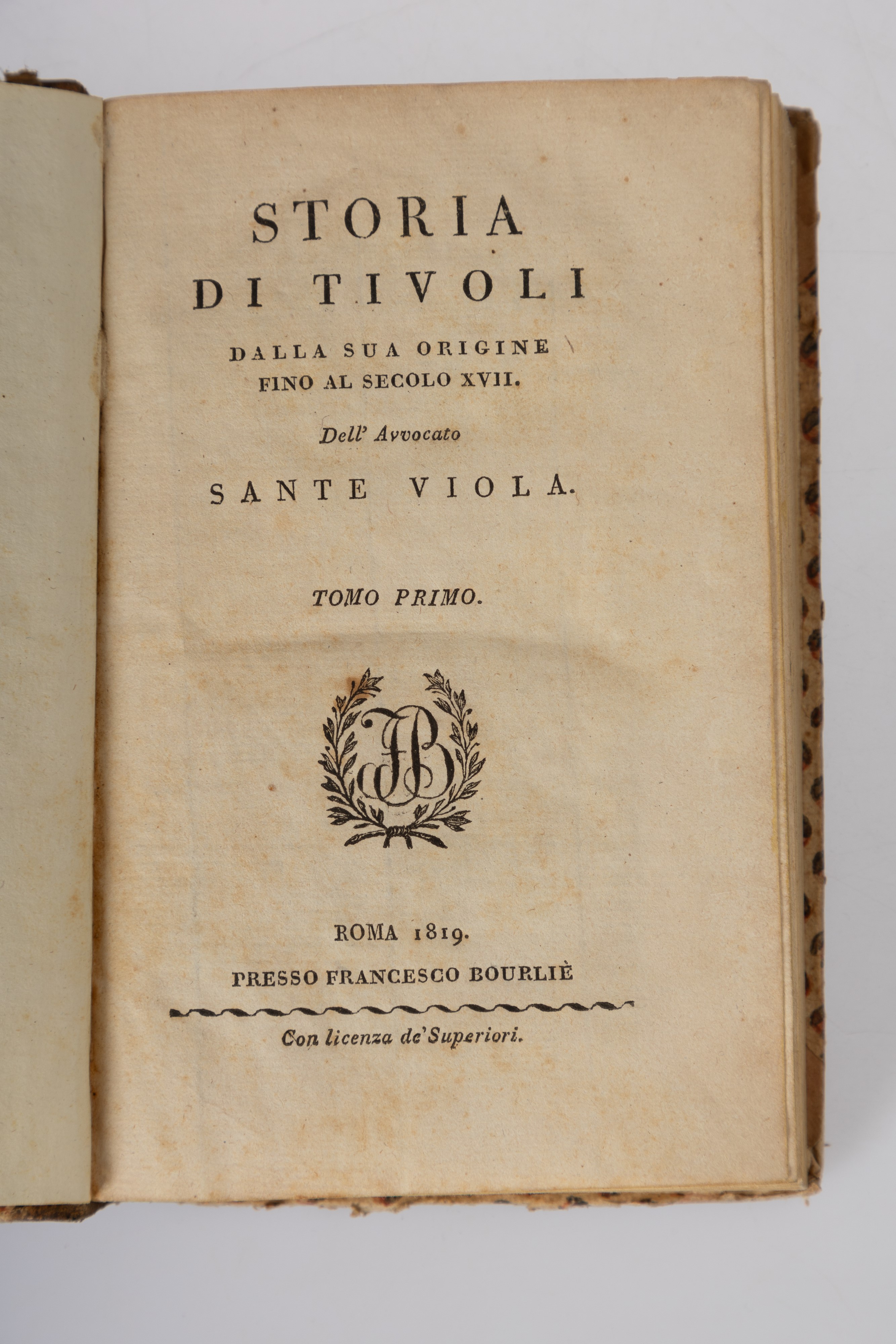 Lotto di 12 Opere Storico-locali di Tivoli, Comprende