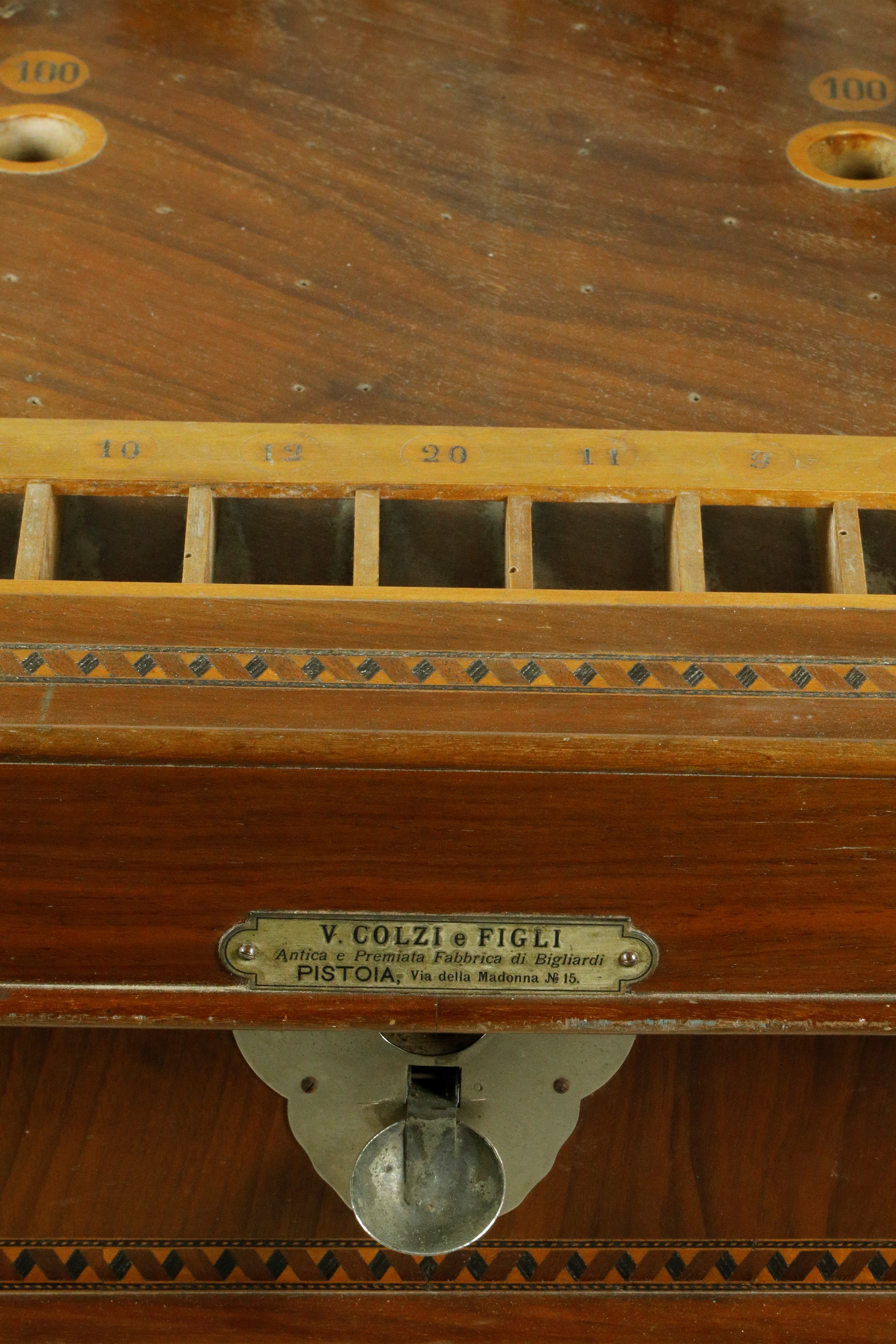 Antico flipper italiano a stecca