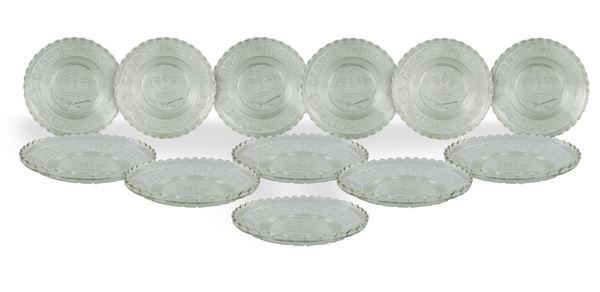 Set di 12 piatti commemorativi in vetro realizzati in occasione dell' incoronazione di Giorgio VI nel 1937