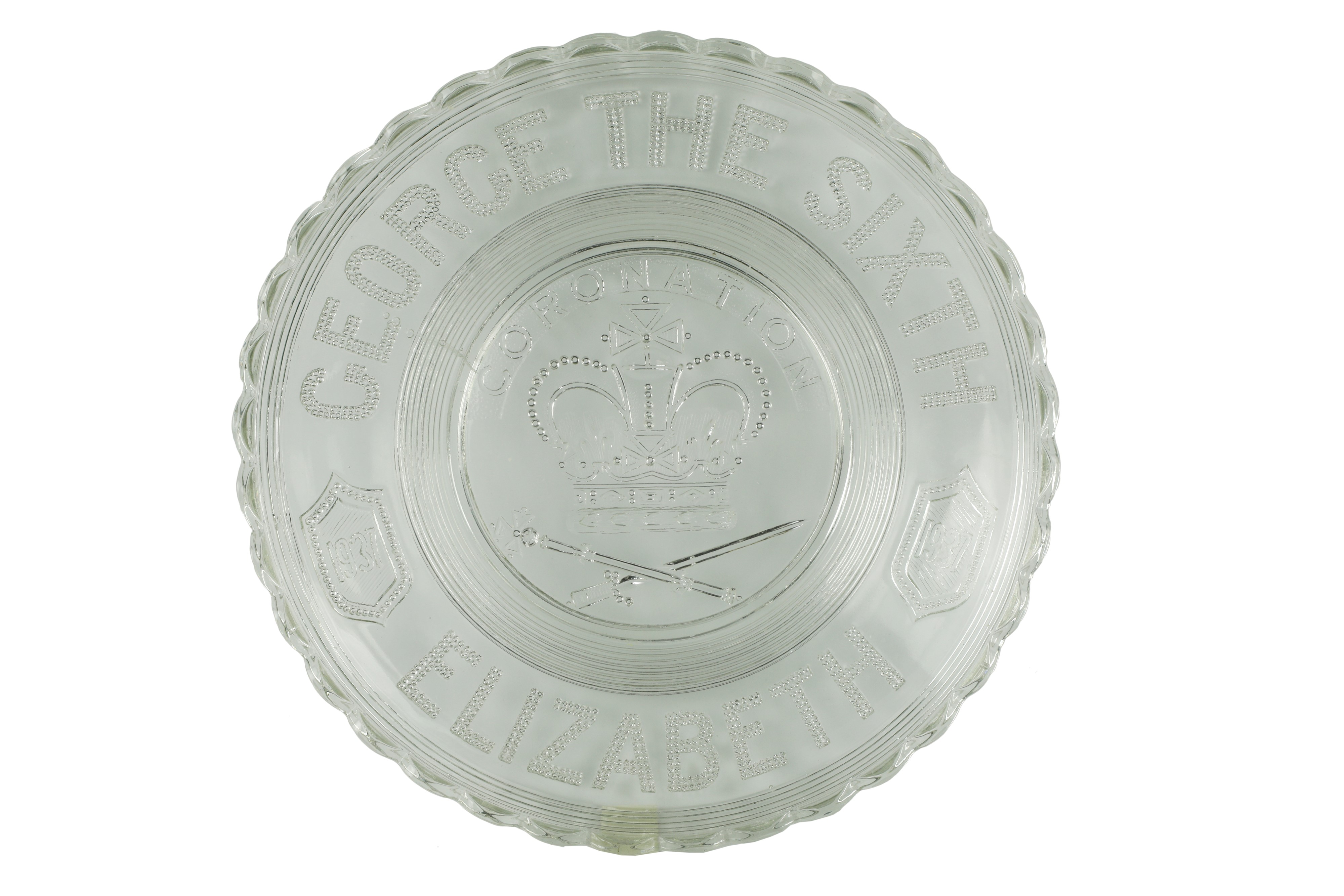 Set di 12 Piatti Commemorativi in Vetro Realizzati in Occasione Dell' Incoronazione di Giorgio Vi...