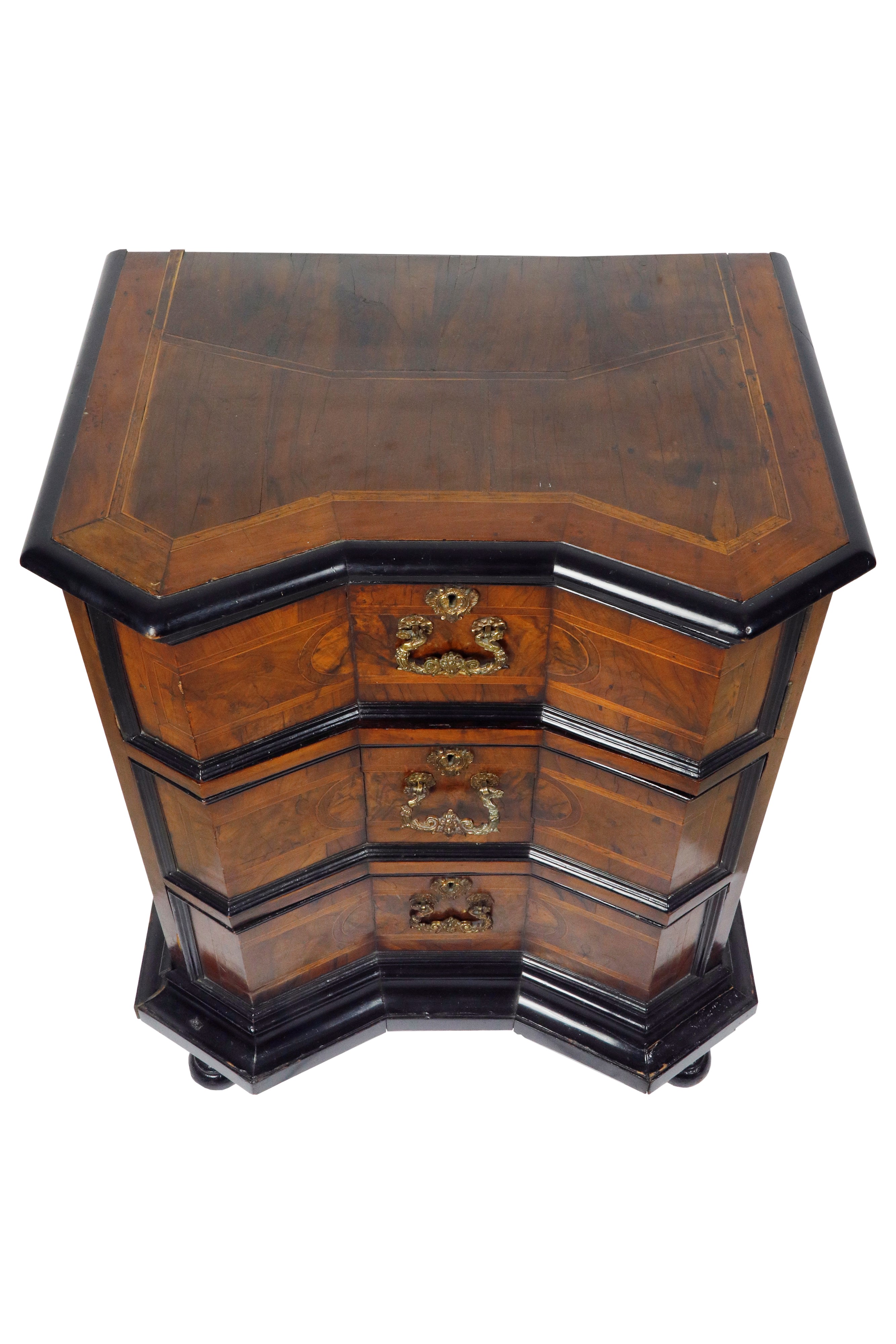 Piccola credenza Lombardo-Veneta