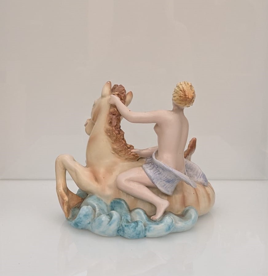 COMACCHIO MARCELLO Statuetta in maiolica