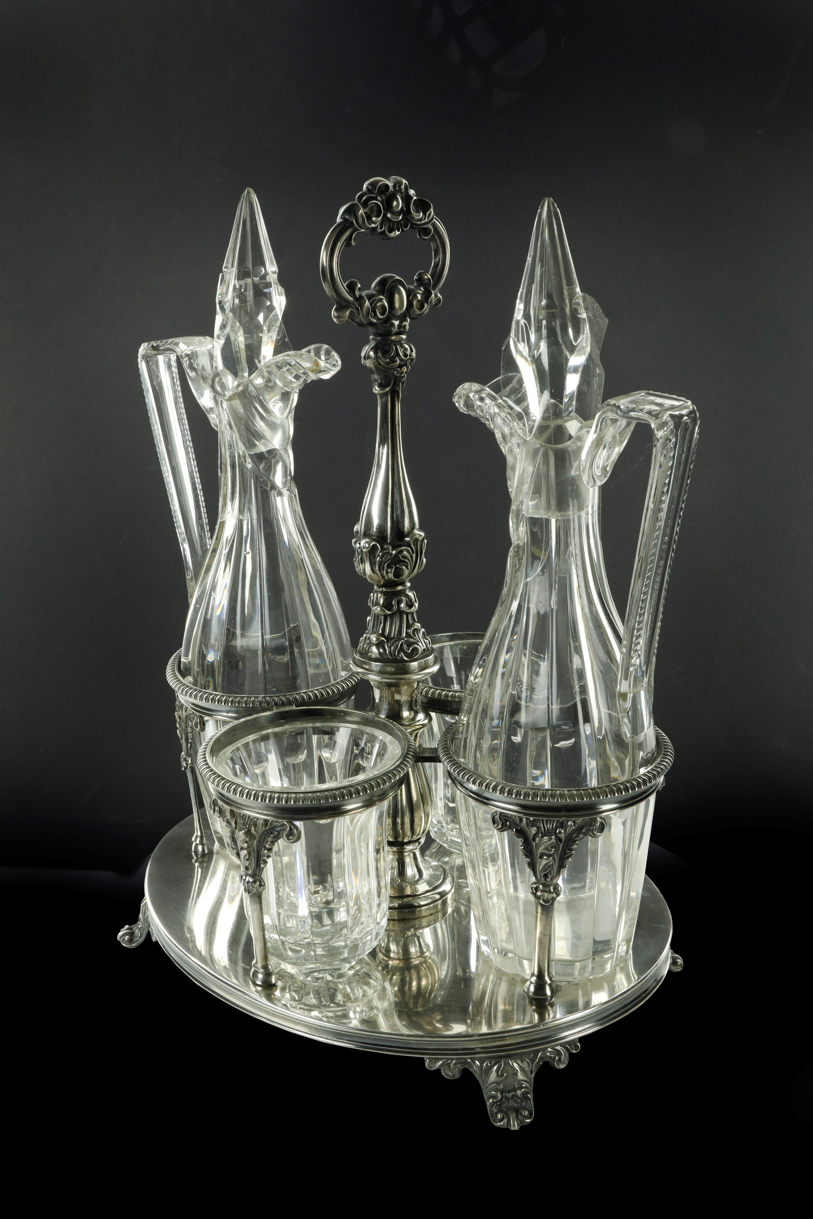 Servizio in argento e cristallo. Spagna