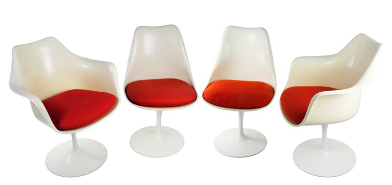 Eero Saarinen - Gruppo di 4 sedie “Tulip” (150A), produzione Knoll International, vetroresina e a...